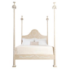 Letto Roma del XVIII secolo dipinto a mano in stile veneziano color taupe chiaro con montanti completi