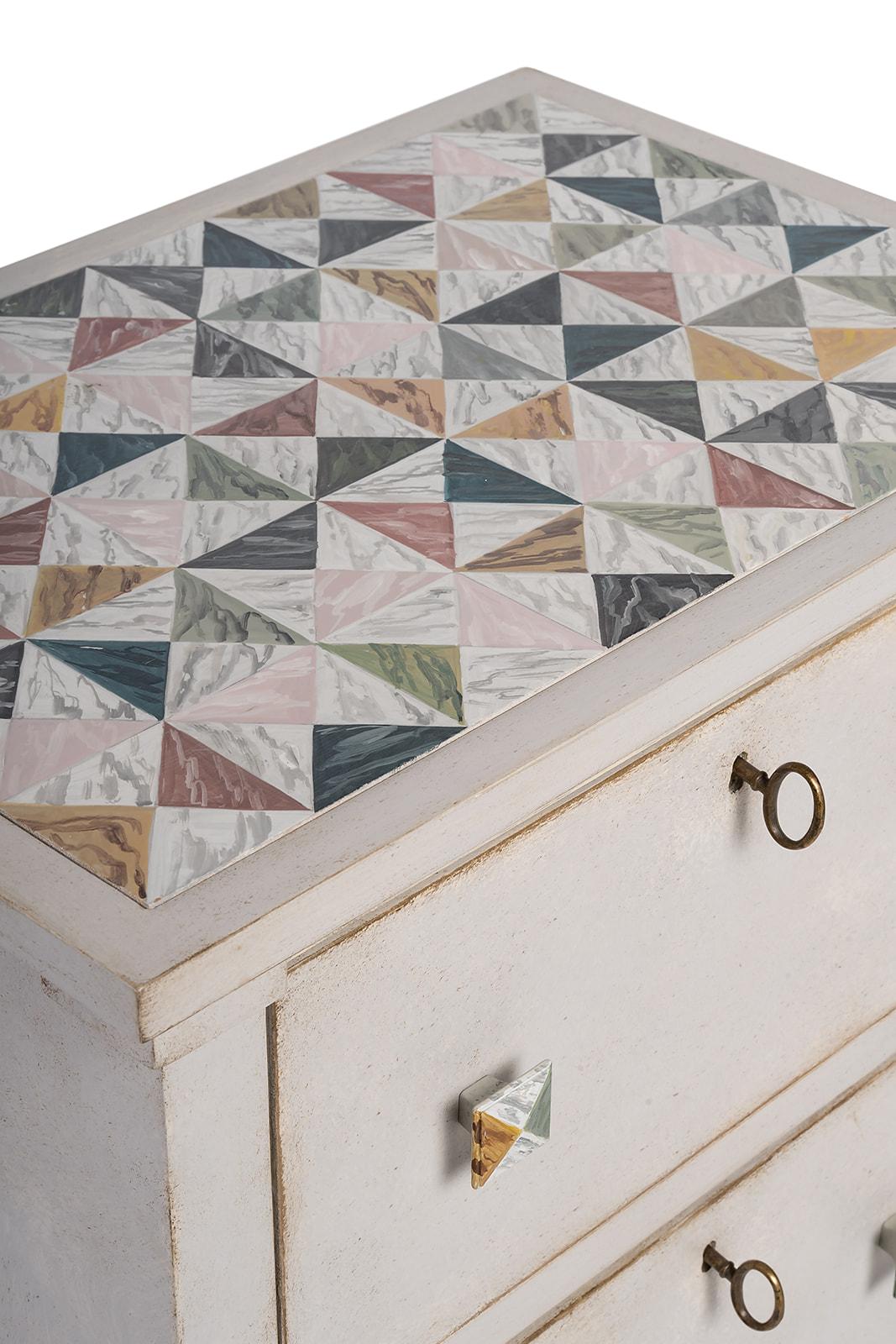 Handbemalter Nachttisch im venezianischen Stil Lombardia aus buntem Marmor aus dem 18. Jahrhundert im Zustand „Neu“ im Angebot in Ronchi dei Legionari, IT