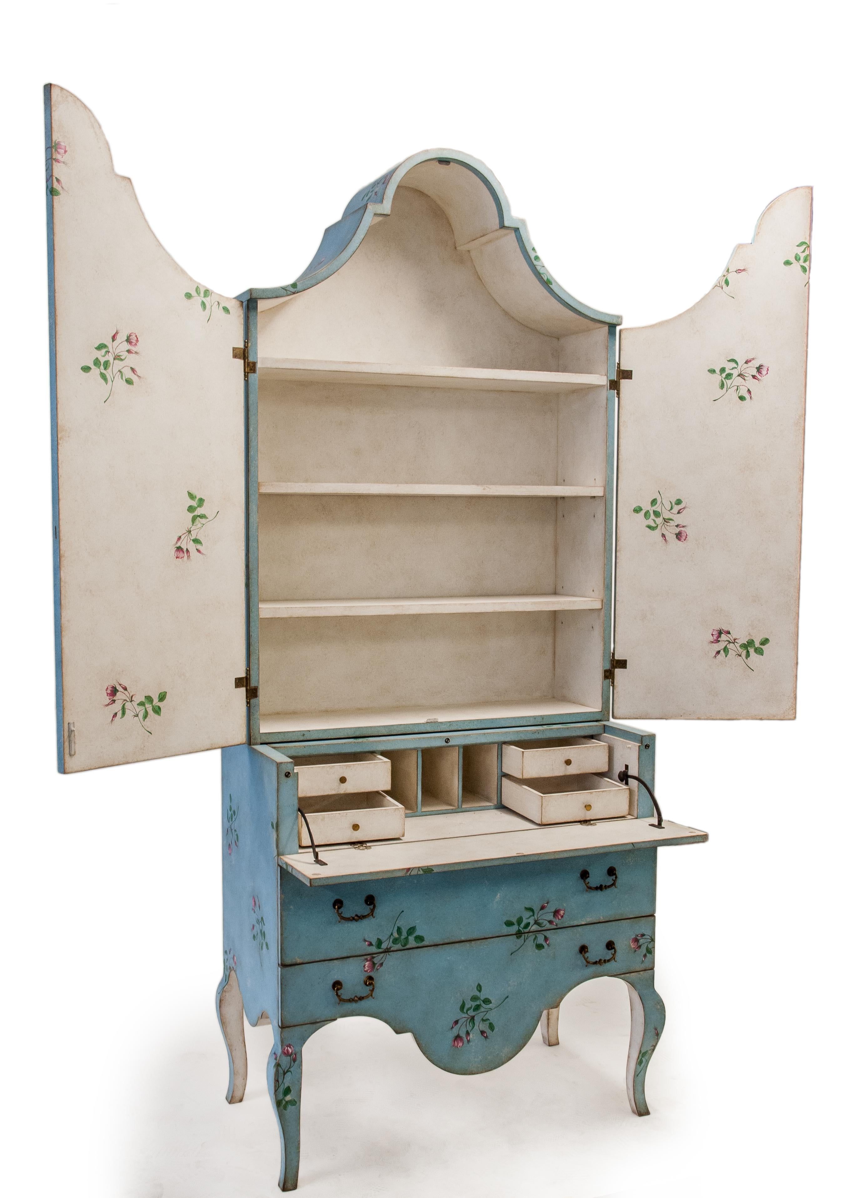 Other 18th Century Hand-Painted Venetian Style Parma Blue Pesaro Secretary with roses For Sale