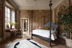 18th Century Hand-Painted Venetian Style Queen Size Black Full Posts Roma Bed