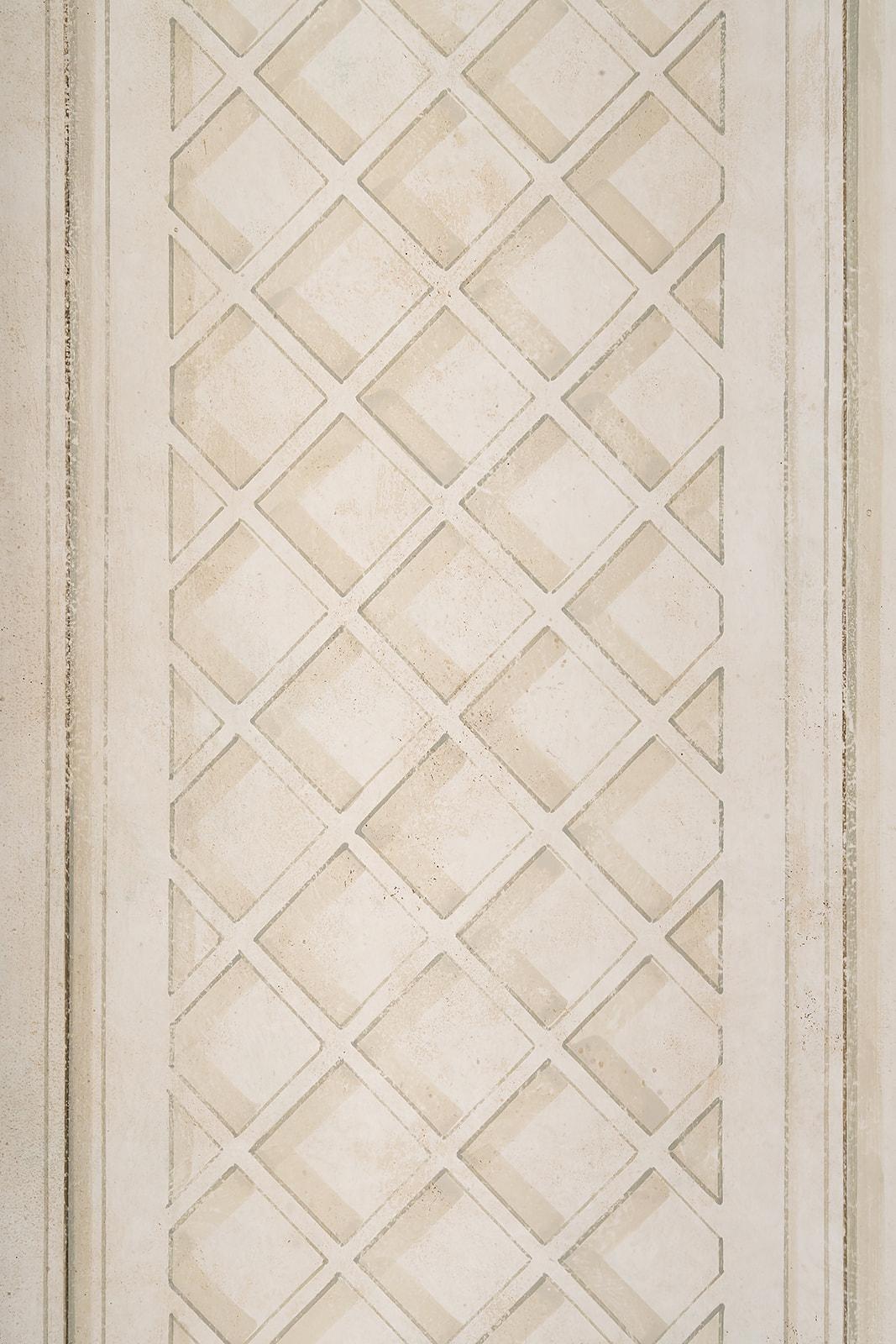 Handbemalte weiße dekorative Tafel im venezianischen Stil des 18. Jahrhunderts mit Spalier  (Sonstiges) im Angebot