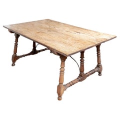 Table de taverne à tréteaux en bois dur du XVIIIe siècle  