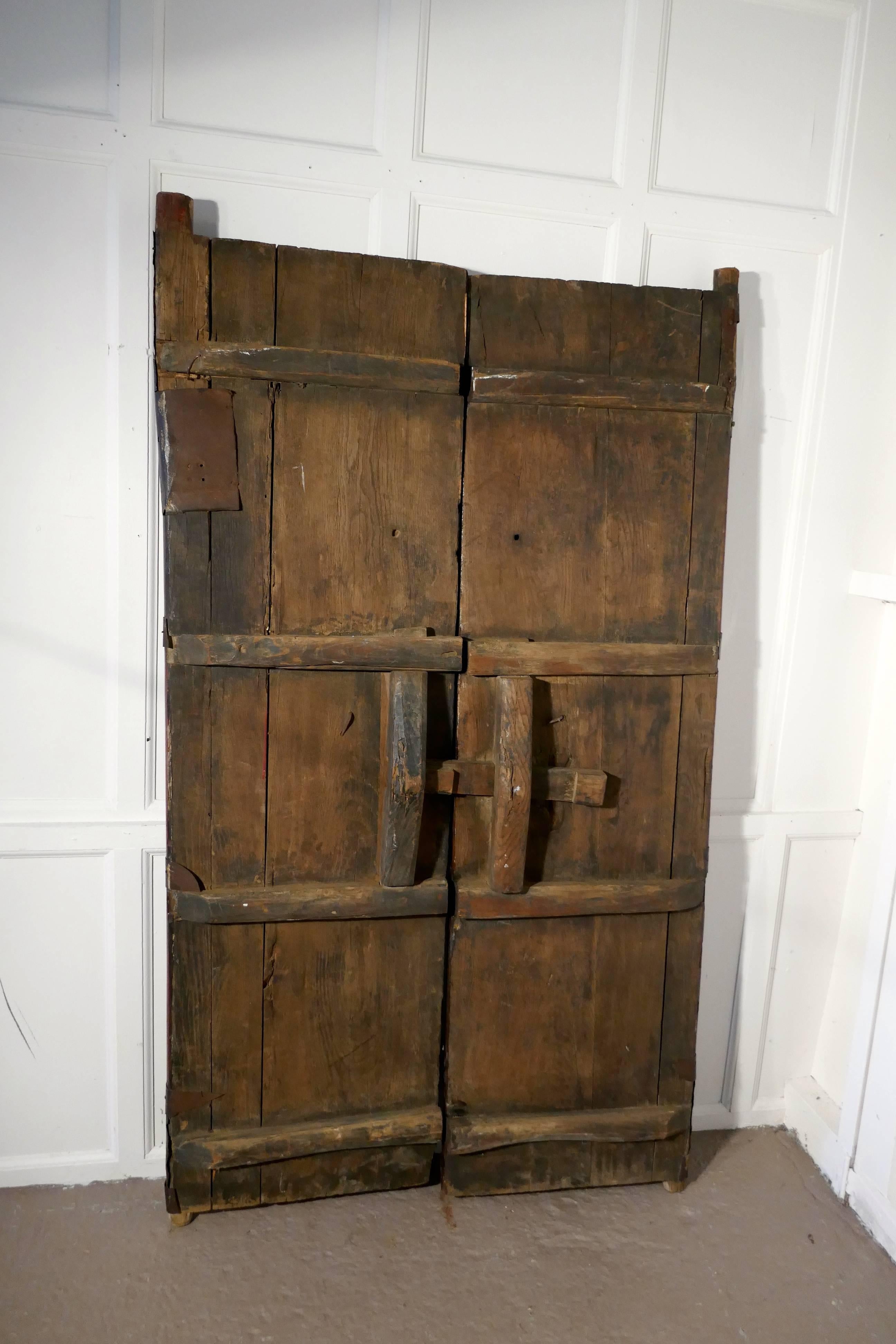 18th Century Heavy Painted Oak and Iron Oriental Doors In Good Condition In Chillerton, Isle of Wight