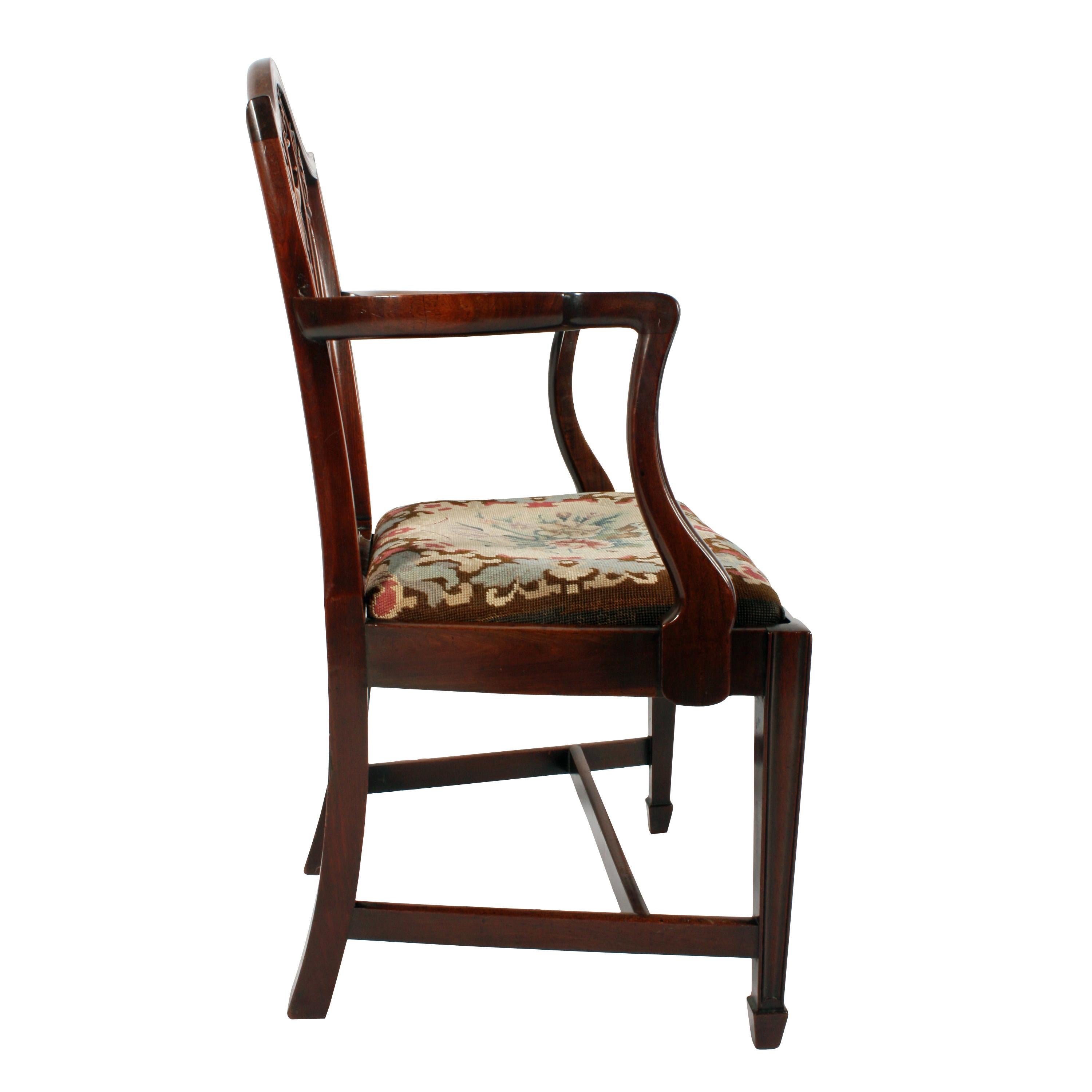 18th Century Georgian Mahogany Hepplewhite Elbow Chair For Sale 2
