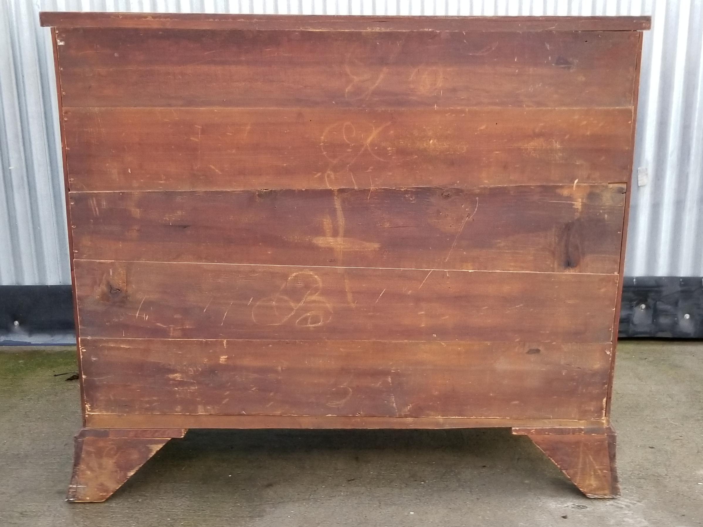 18th Century Hepplewhite Mahogany Chest 13