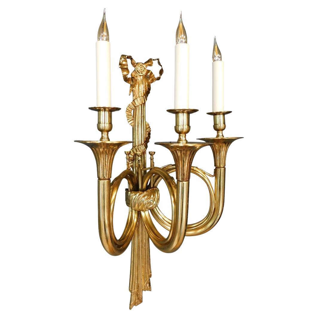 18th Century Hunting Horns Wall Lamp with 3 Lights Antique Bronze For Sale