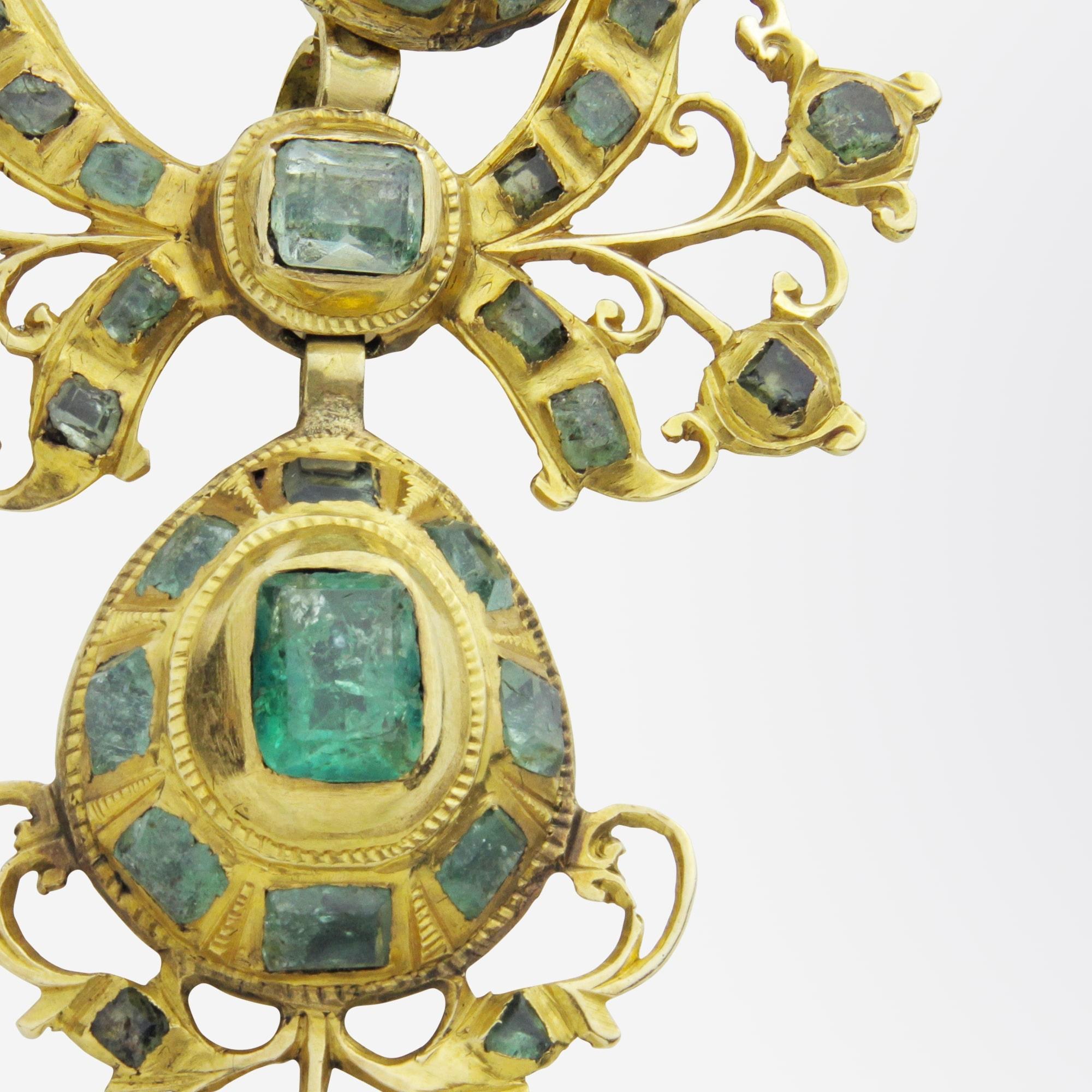 Renaissance 18th Century, Iberian 22 Karat Gold and Emerald Pendant