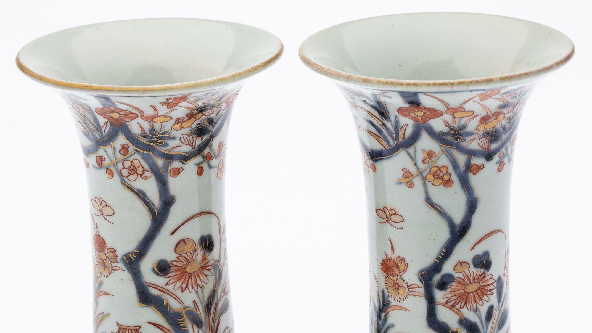 18th Century Imari Porcelain Vase Five Piece Garniture 5