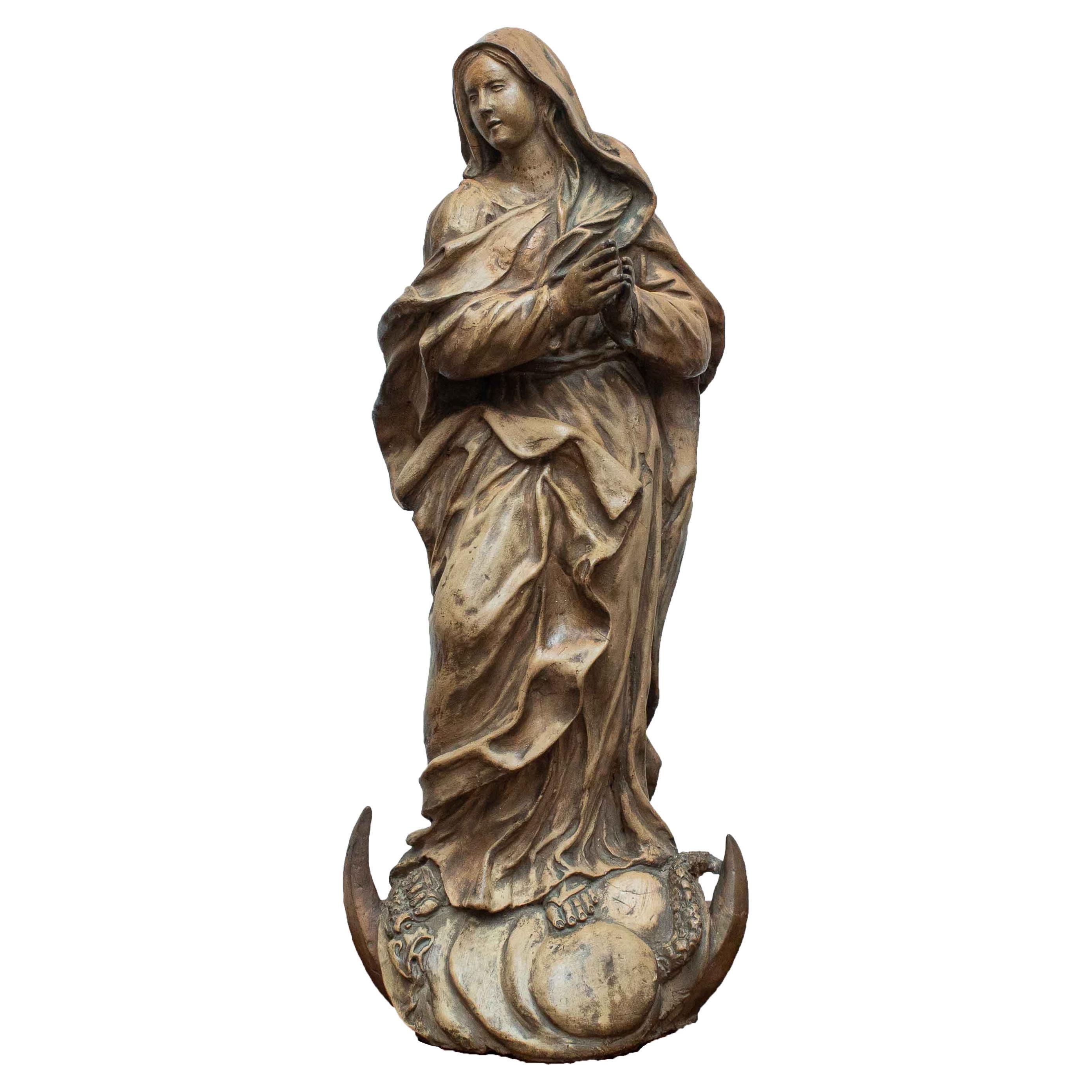 Sculpture en terre cuite de la Vierge Immacule du 18me sicle en vente