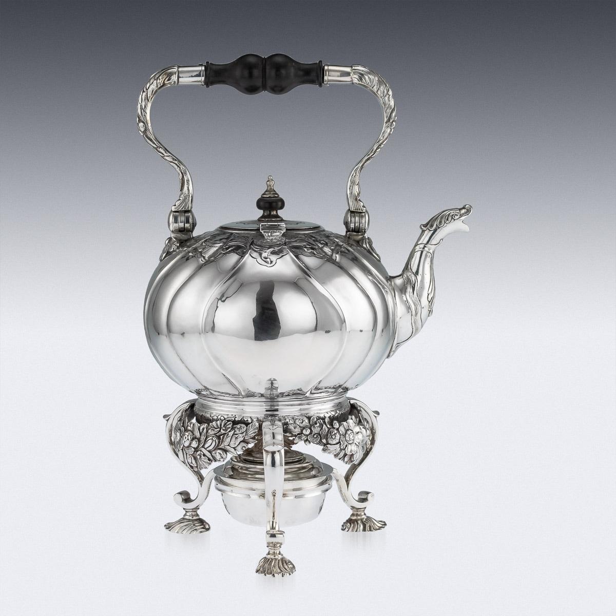 18th Century Imperial Russian Solid Silver Tea Kettle On Stand, Moscow, c.1761 In Good Condition In Royal Tunbridge Wells, Kent
