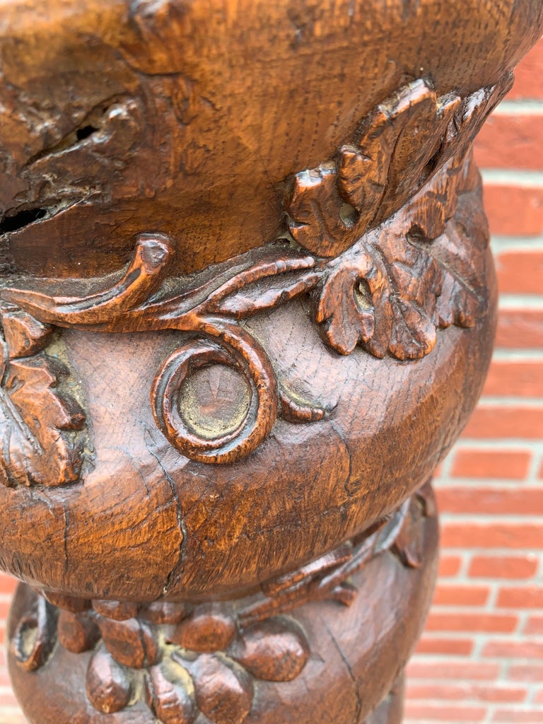 18th Century Impressive Hand Carved Oak Baroque Display Pedestal Sculpture Stand For Sale 9