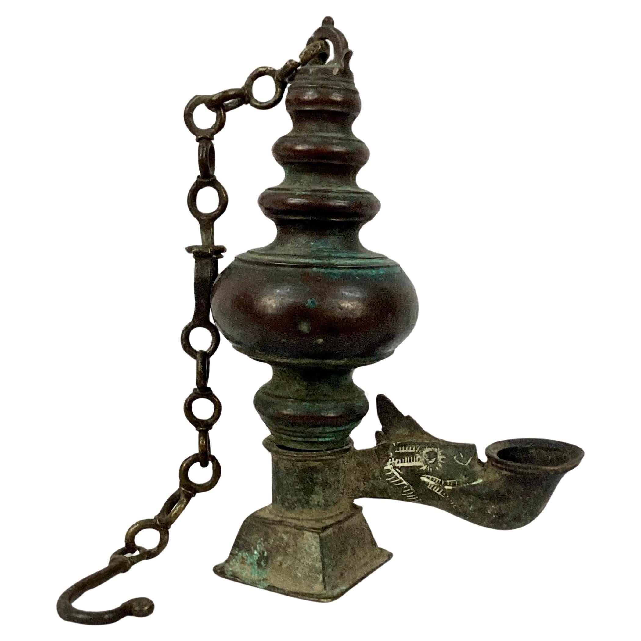 Indische Bronze-Hänge-Öllampe aus dem 18. (Sri-lankisch) im Angebot