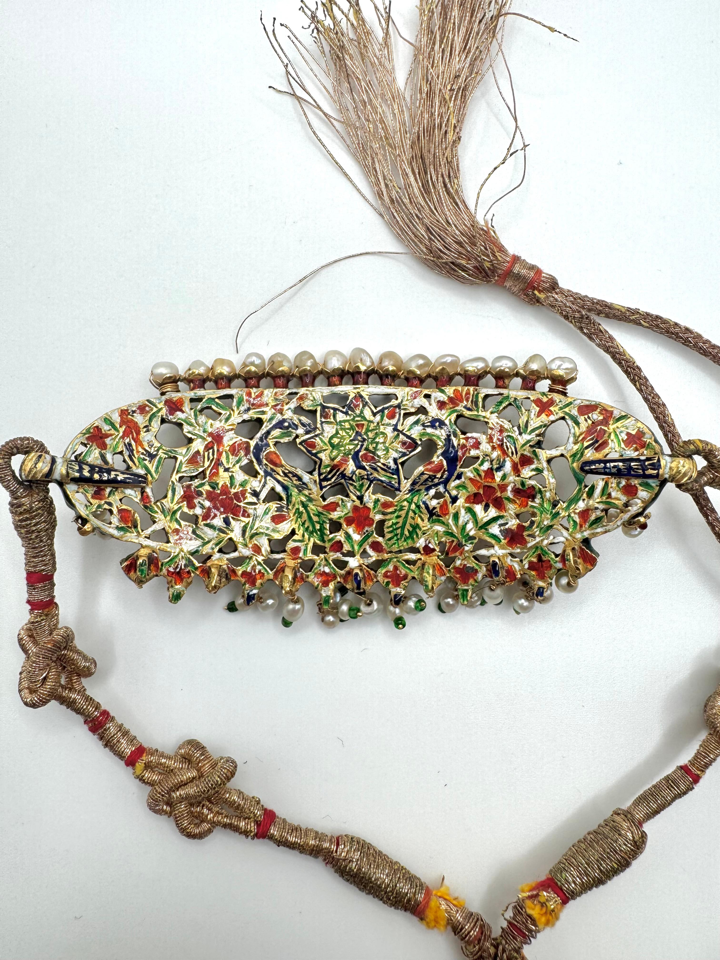 18th Century Indian Gold, Diamond & Enamel Bazuband (Armband) For Sale 3