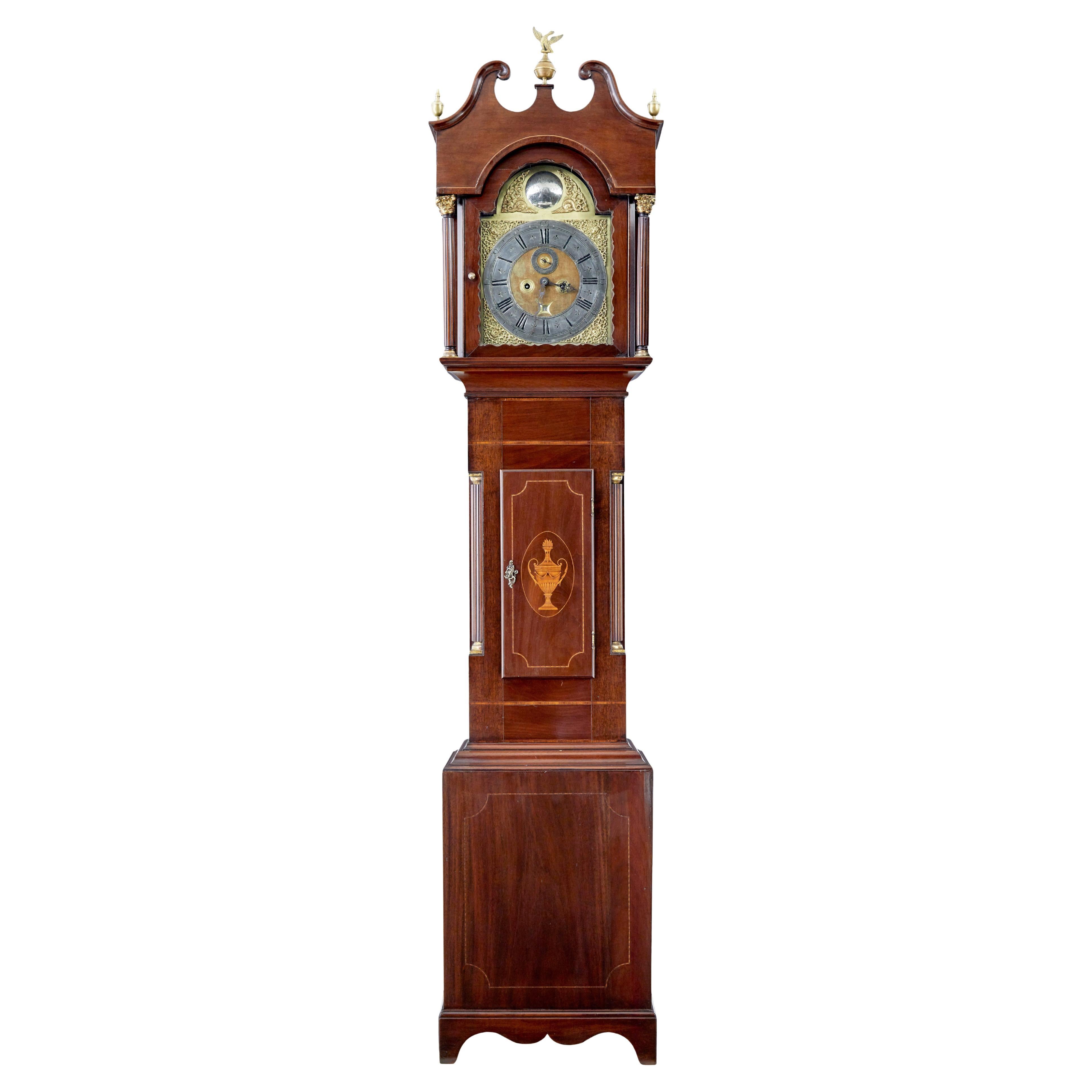 Pendule à long boîtier en acajou marqueté du 18e siècle par William Underwood