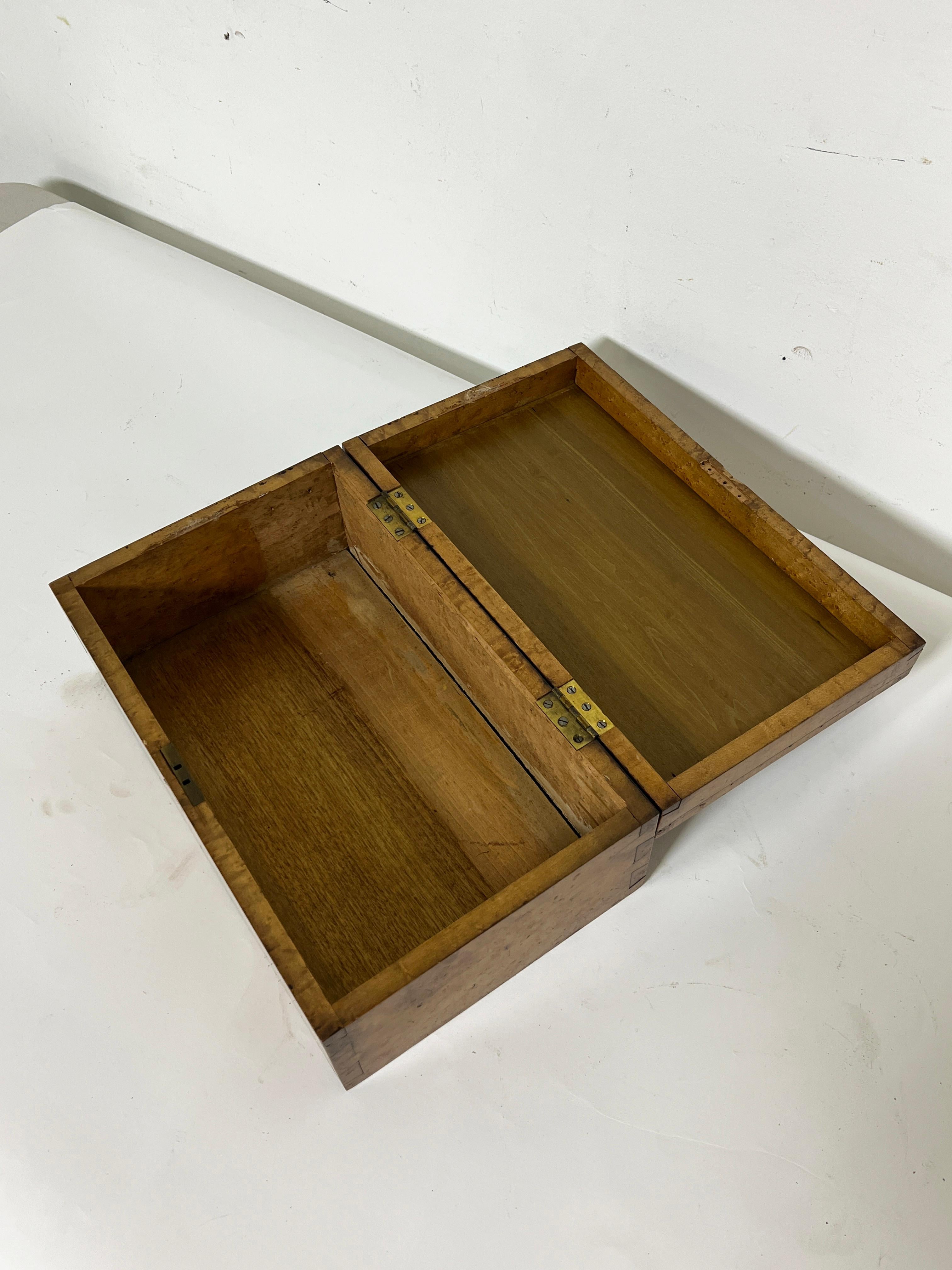 18th Century Inlaid Marquetry Document Box For Sale 3