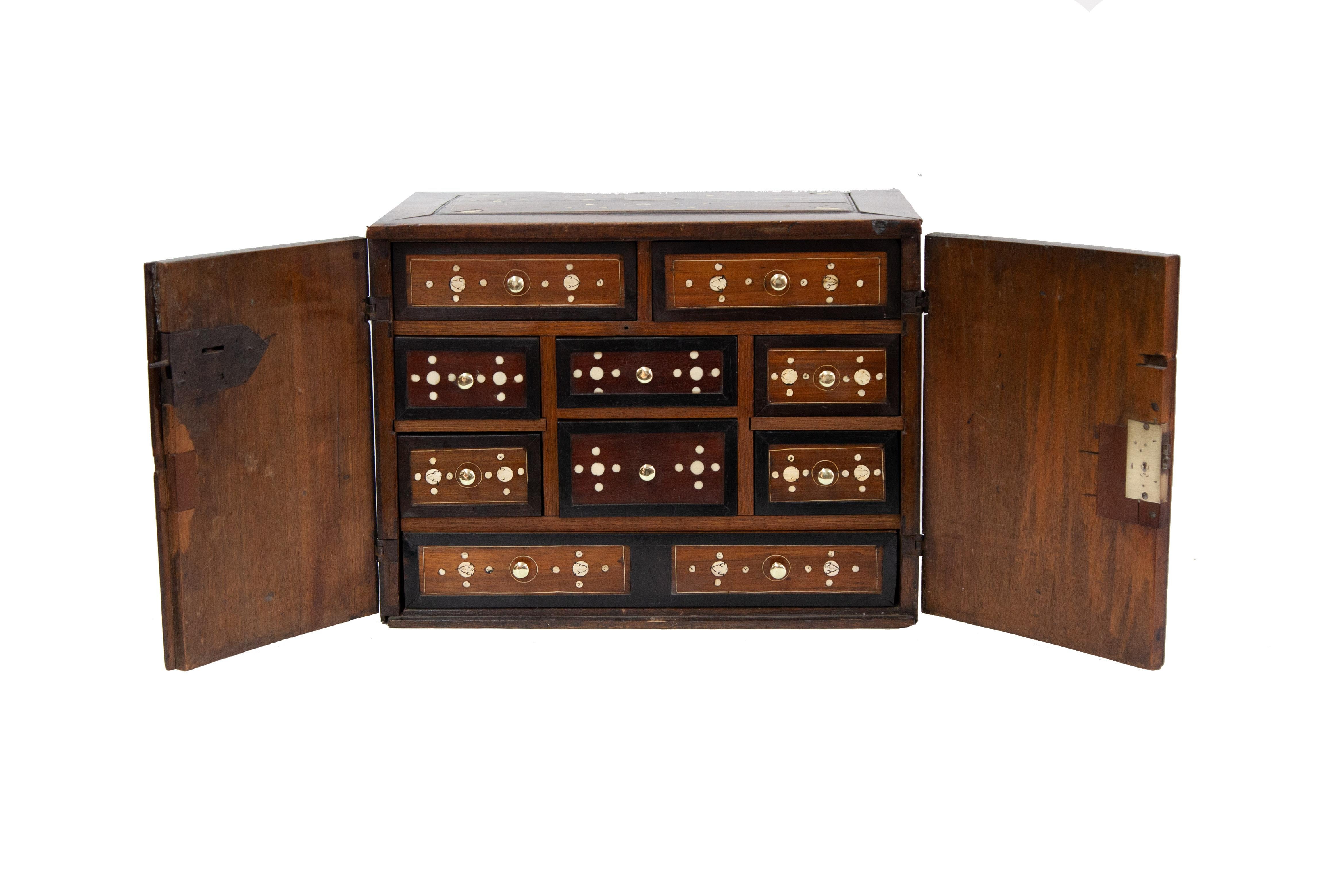 18th Century Inlaid Walnut Fitted Cabinet For Sale 2