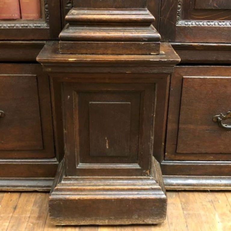 18th Century Irish Architectural Oak Bookcase For Sale 5