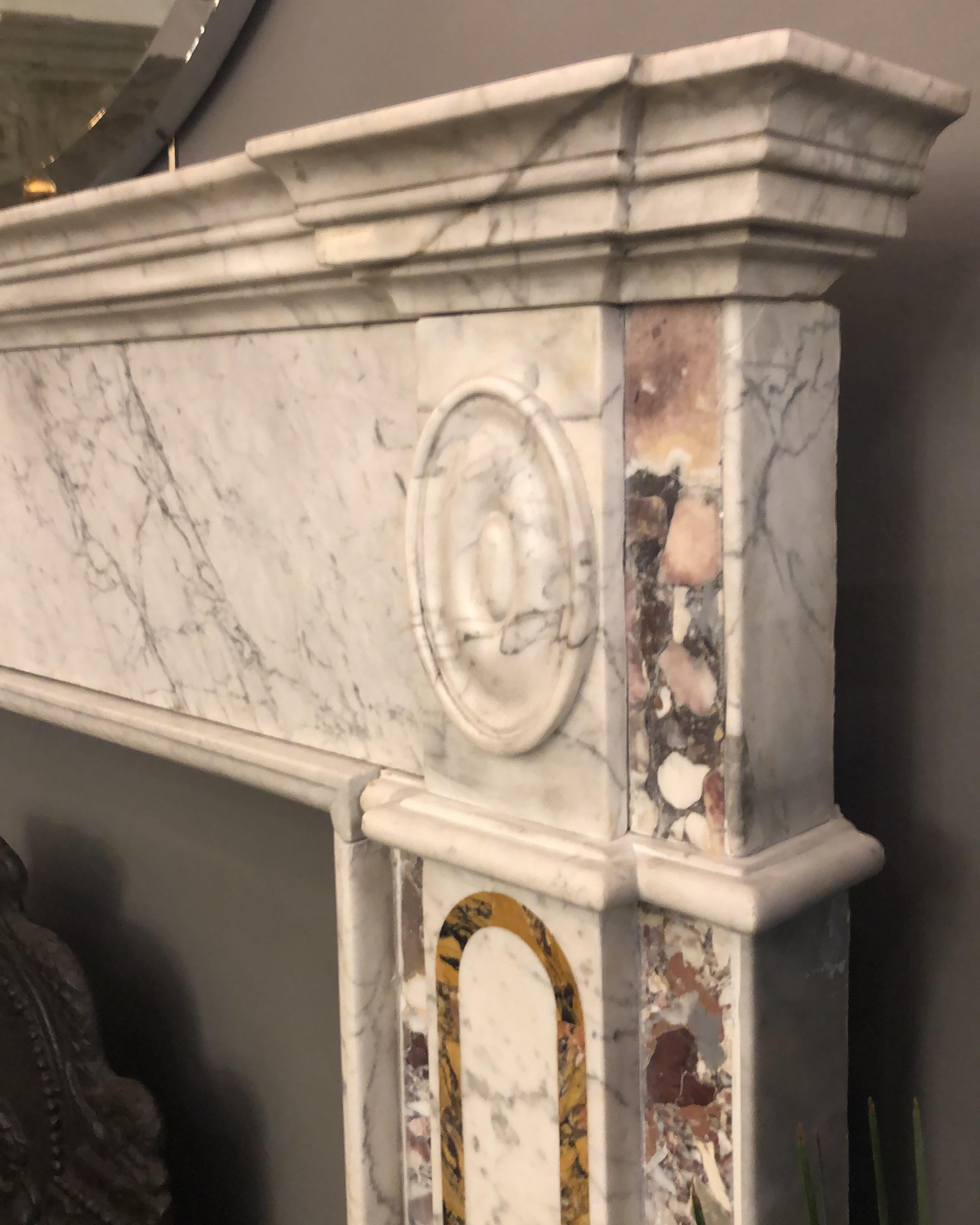 18th Century Irish Georgian Marble Fireplace Mantel For Sale 2