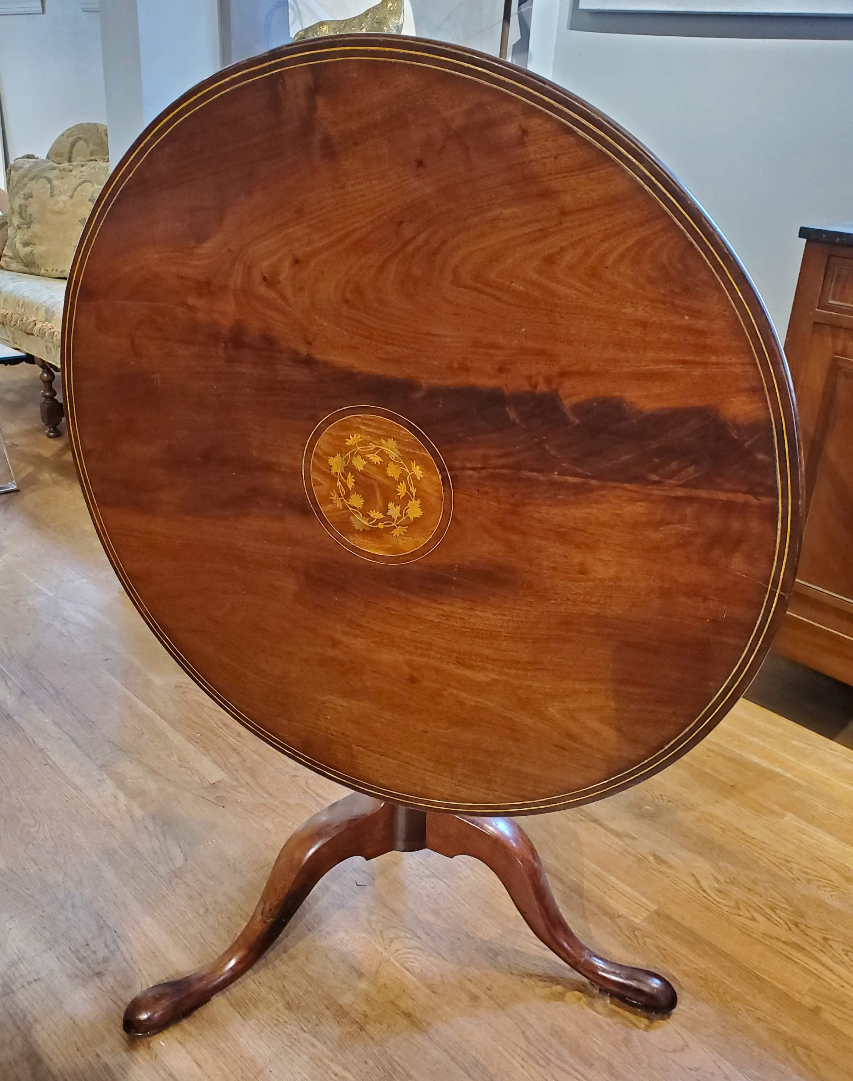 Inlay 18th Century Irish Mahogany and Boxwood Tilt-Top Tripod Tea Table