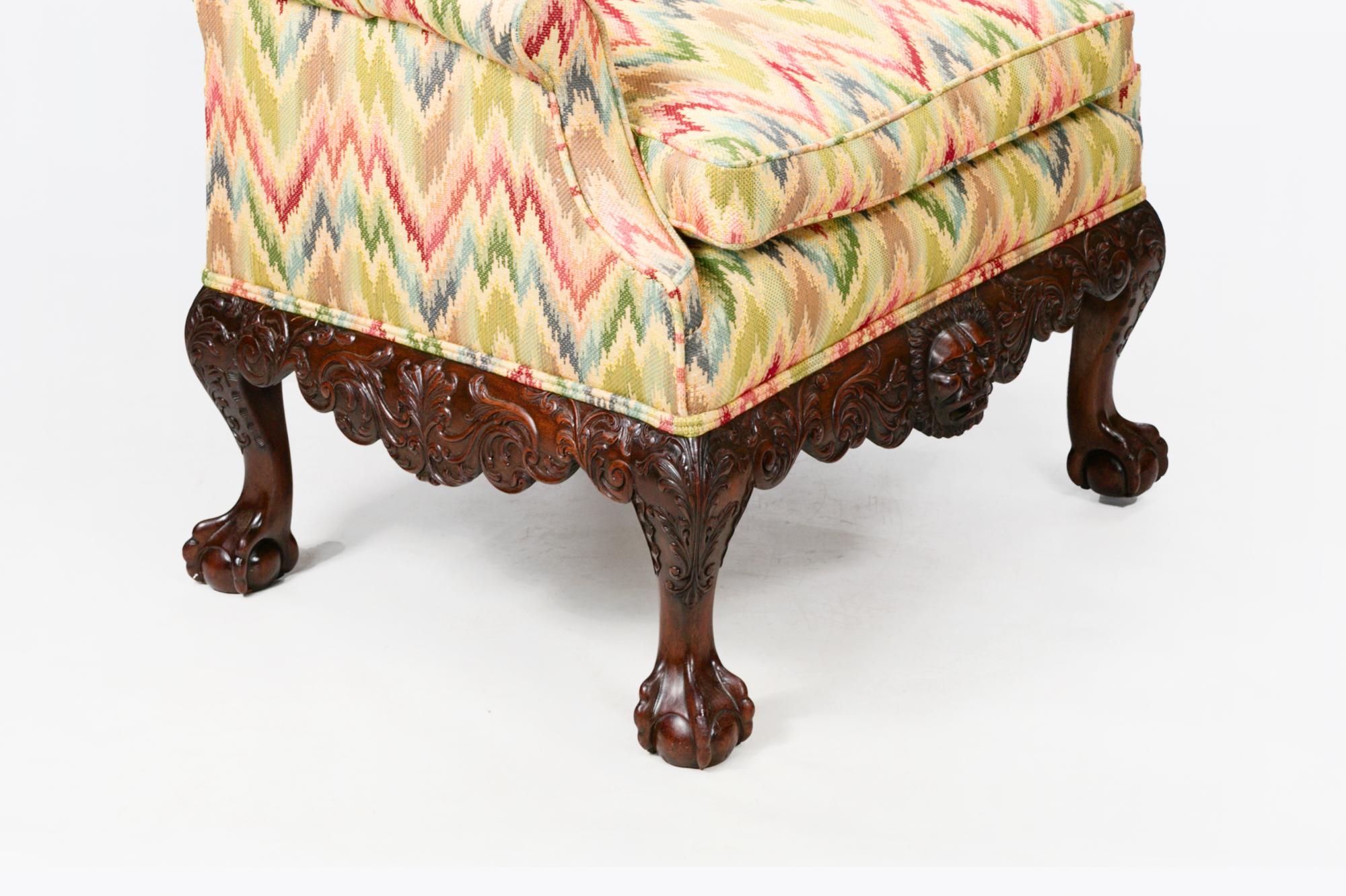 Sculpté à la main Chaise à oreilles irlandaise du 18e siècle en vente