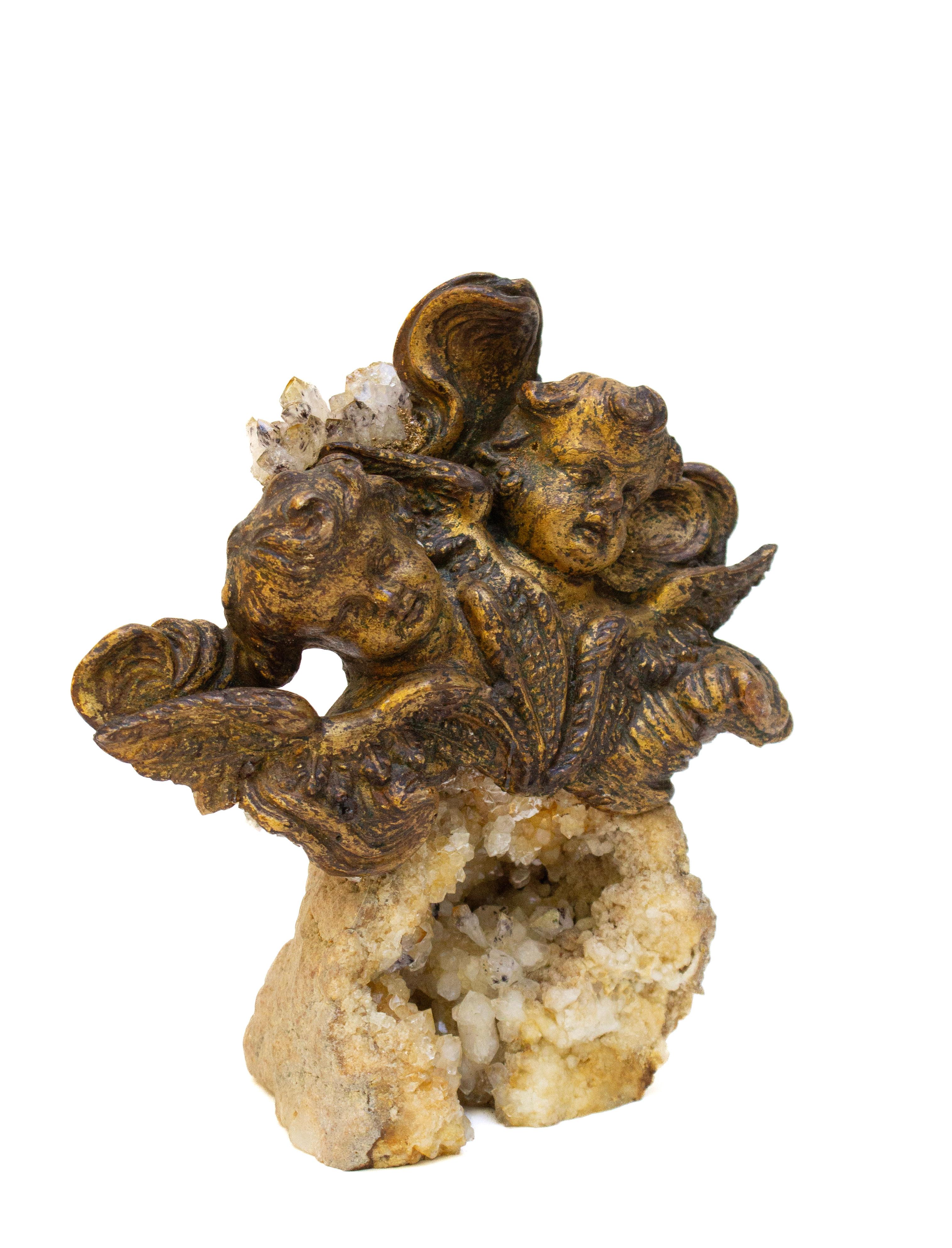 XVIIIe siècle et antérieur Tête d'ange italienne du 18e siècle sur géode en vente