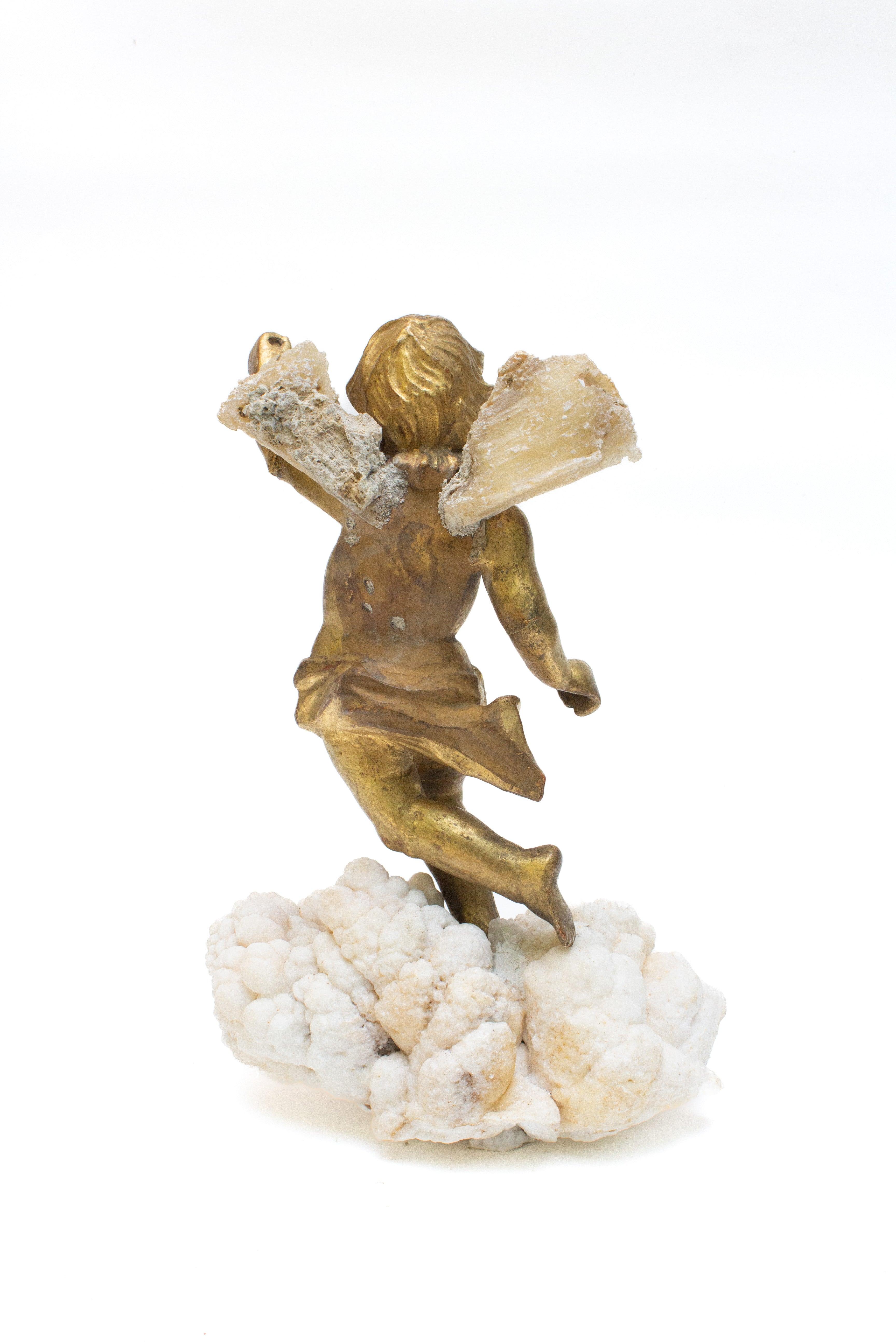 18th Century Italian Angel Mounted with Fossil Agate Coral Wings on Aragonite For Sale 1