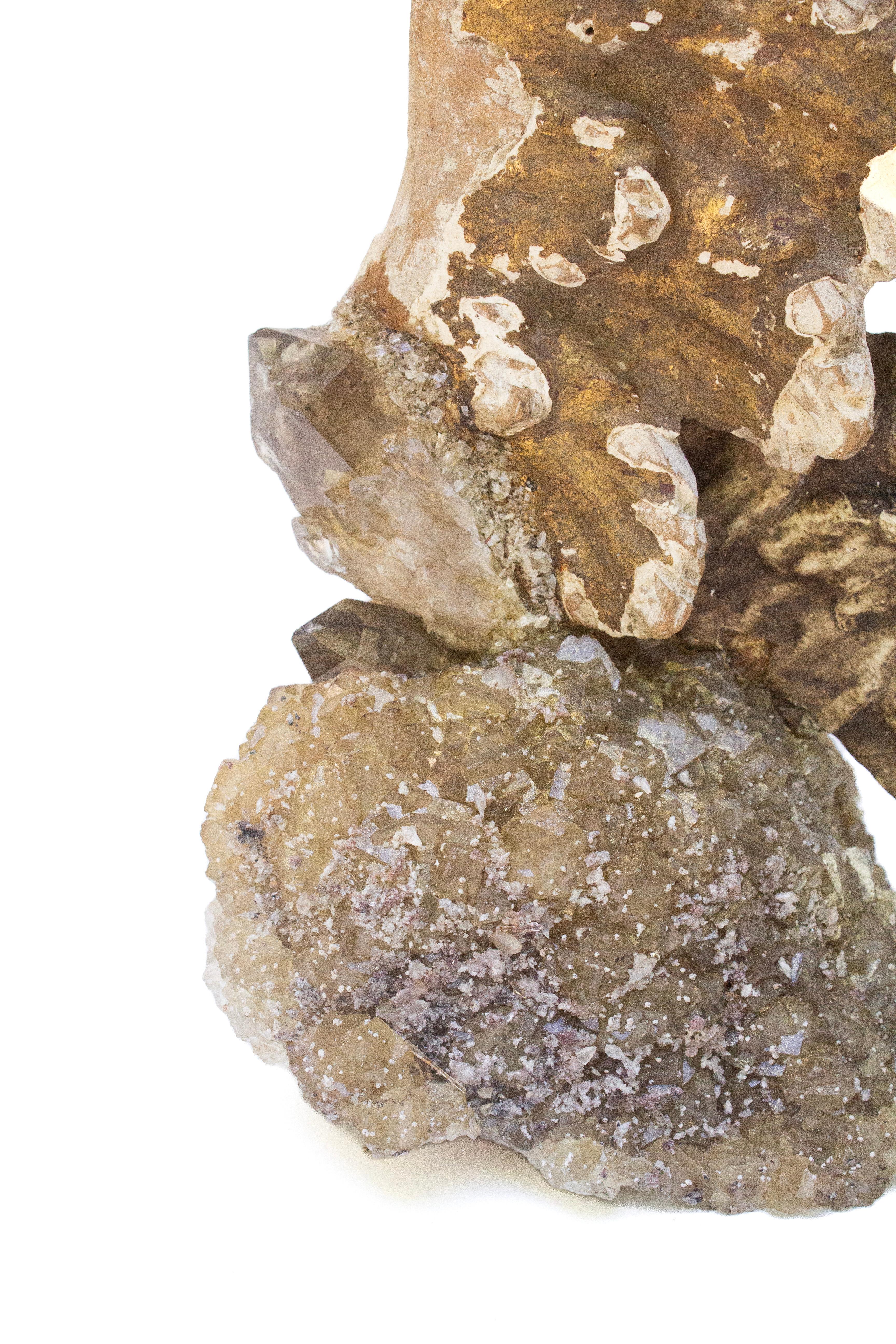 Rococò Ala d'angelo e putto italiano del XVIII secolo su calcite con punte di citrino in vendita