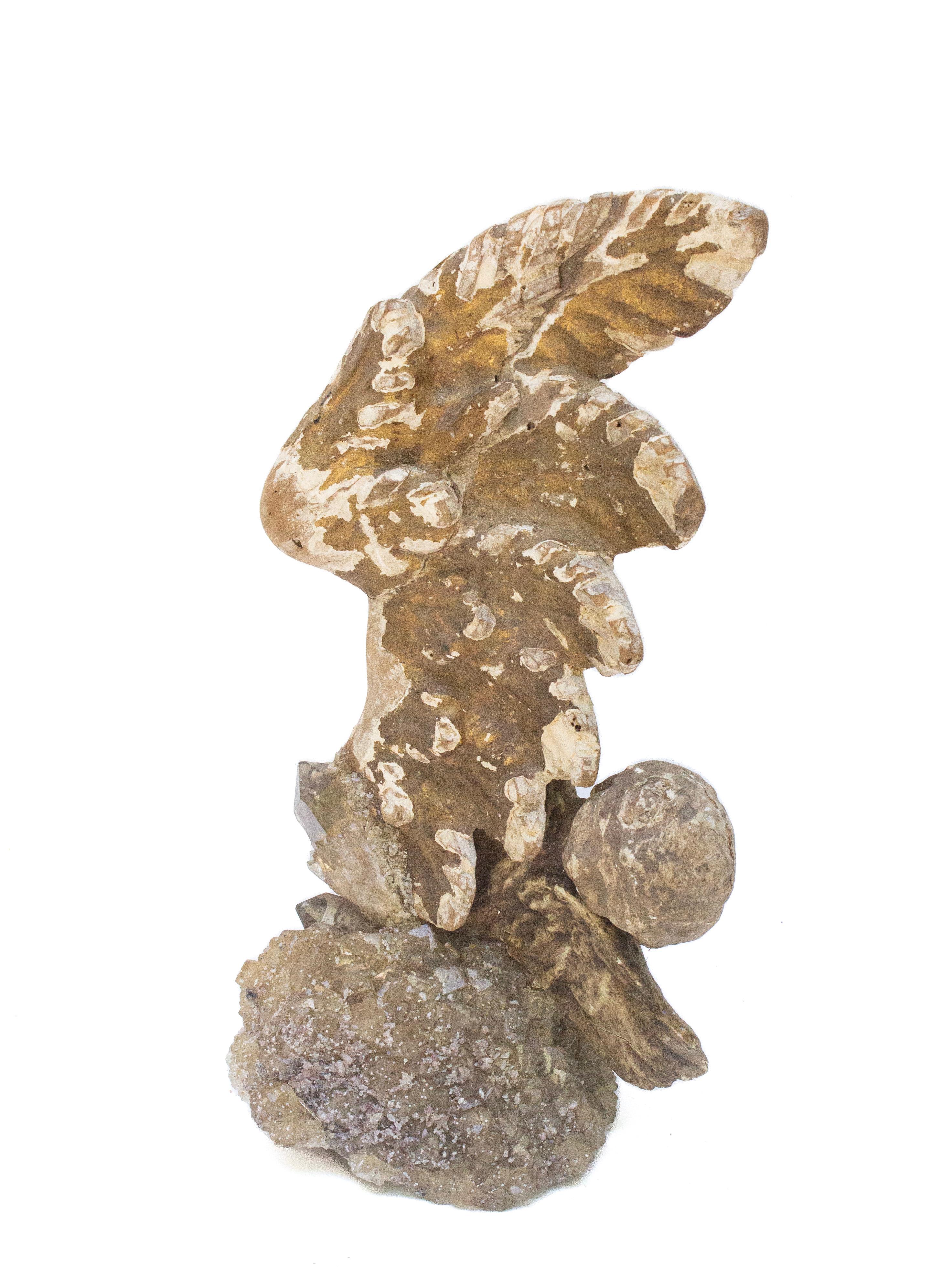 Ala d'angelo e putto italiano del XVIII secolo su calcite con punte di citrino In condizioni buone in vendita a Dublin, Dalkey