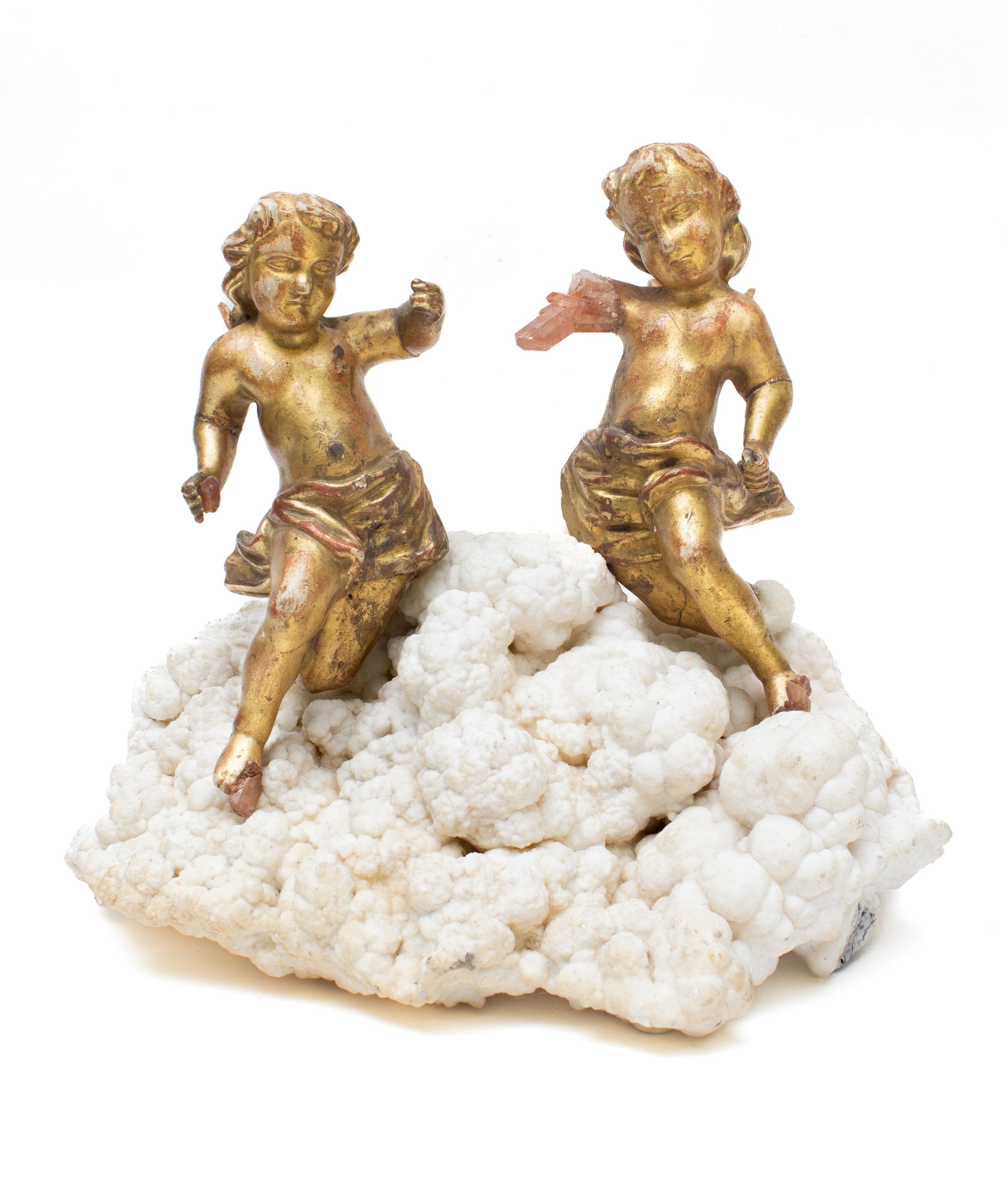 18th Century Italian Angels with Tangerine Quartz Crystals Mounted on Aragonite In Good Condition For Sale In Dublin, Dalkey