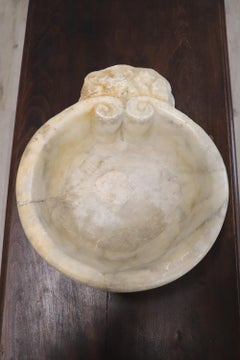 18th Century Italian Antique Baroque Hand Carved Marble Font