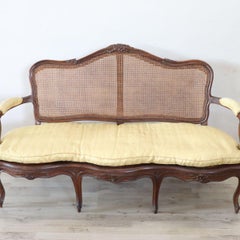 18th Century Italian Antique Settee in Walnut and Vienna Straw