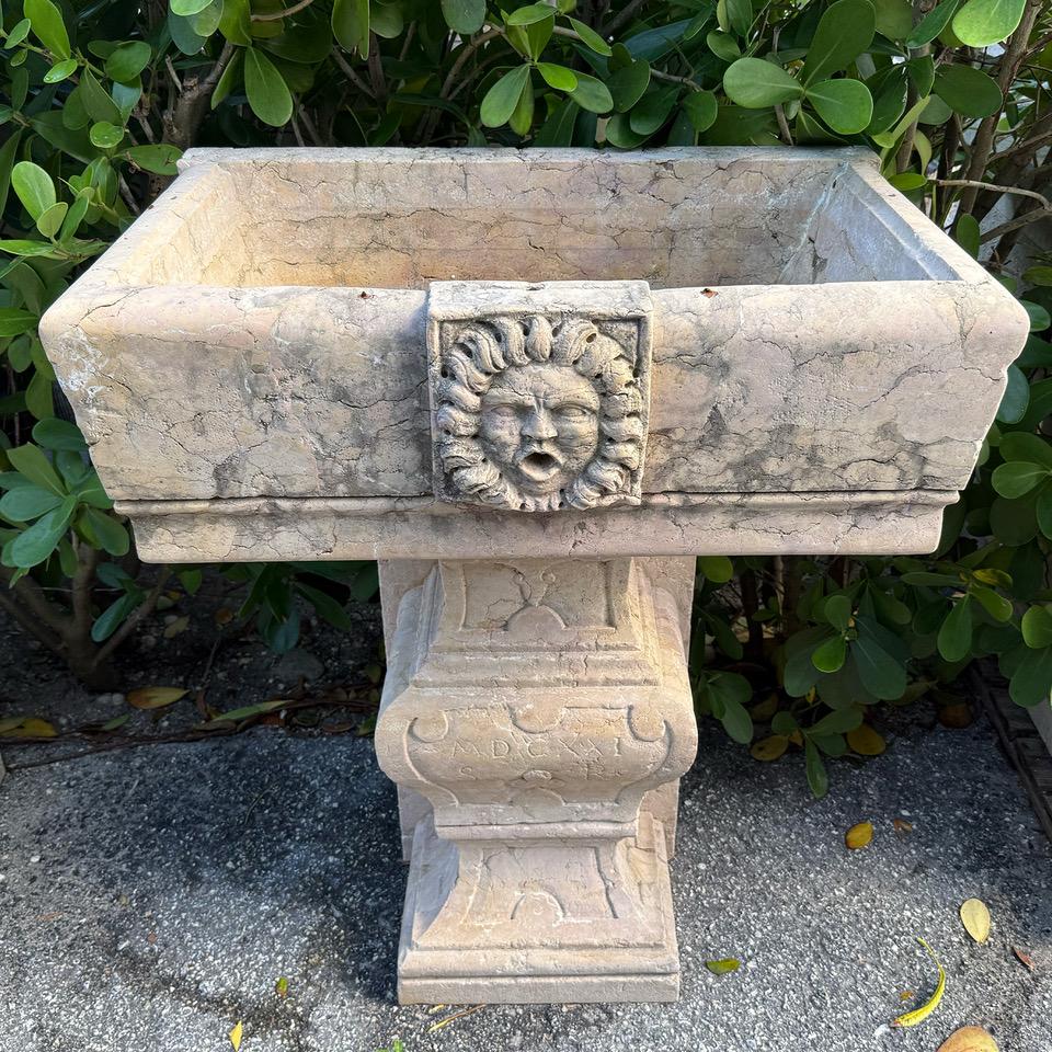 Gothic 18th Century Italian Antique Wall Fontana Verona For Sale