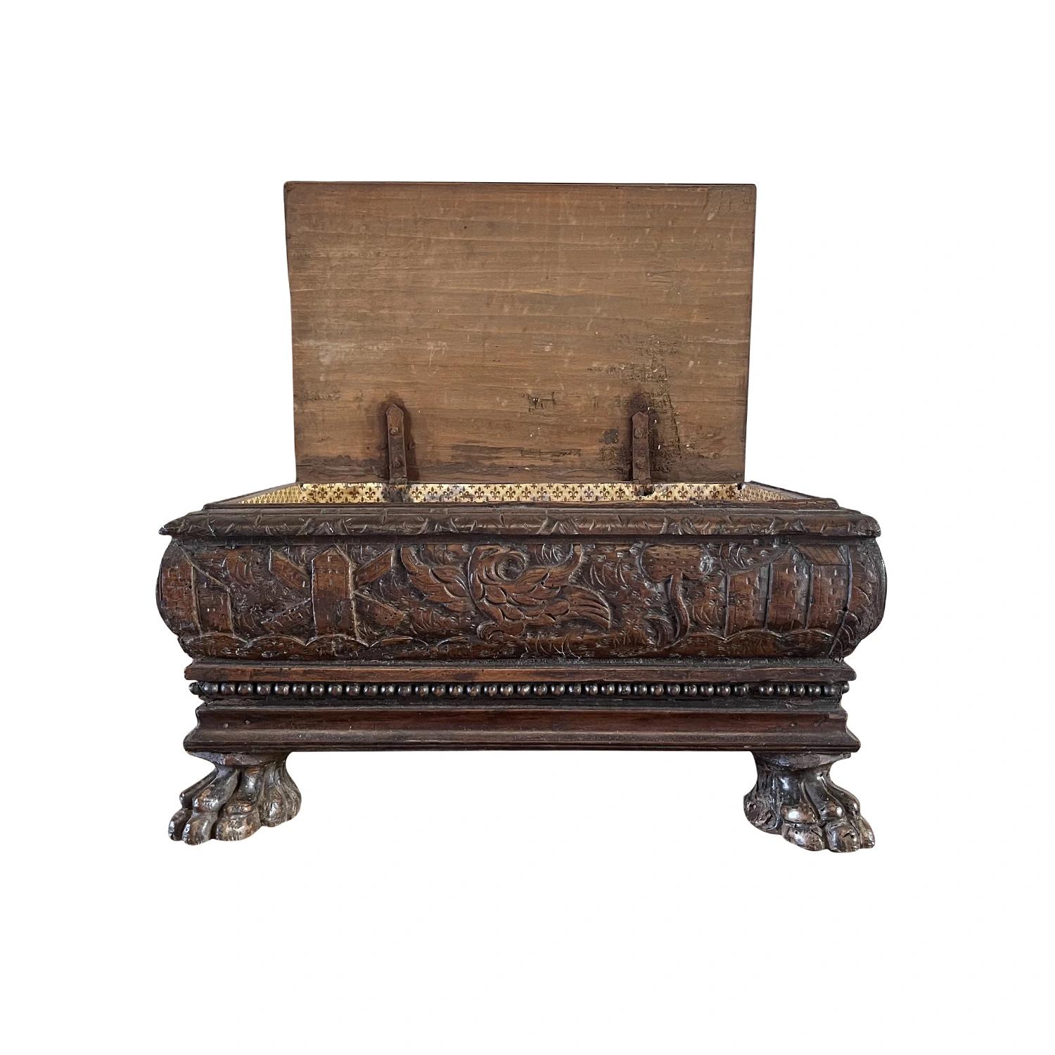 An early Italian coffret from the Renaissance period exquisitely carved in the manner of Rosso Fiorentino. The beauty of the carving is especially remarkable given that the box is made of solid walnut, in good condition. Wear consistent with age and