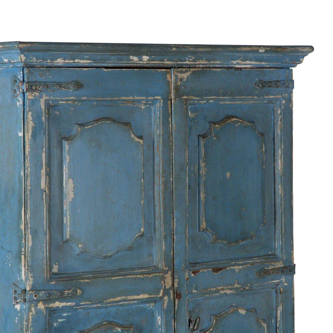 18th Century Italian Armoire 1