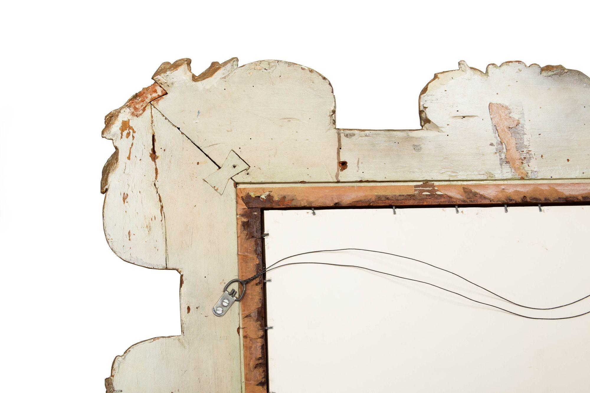 Miroir en bois doré sculpté du XVIIIe siècle, baroque italien antique en vente 3