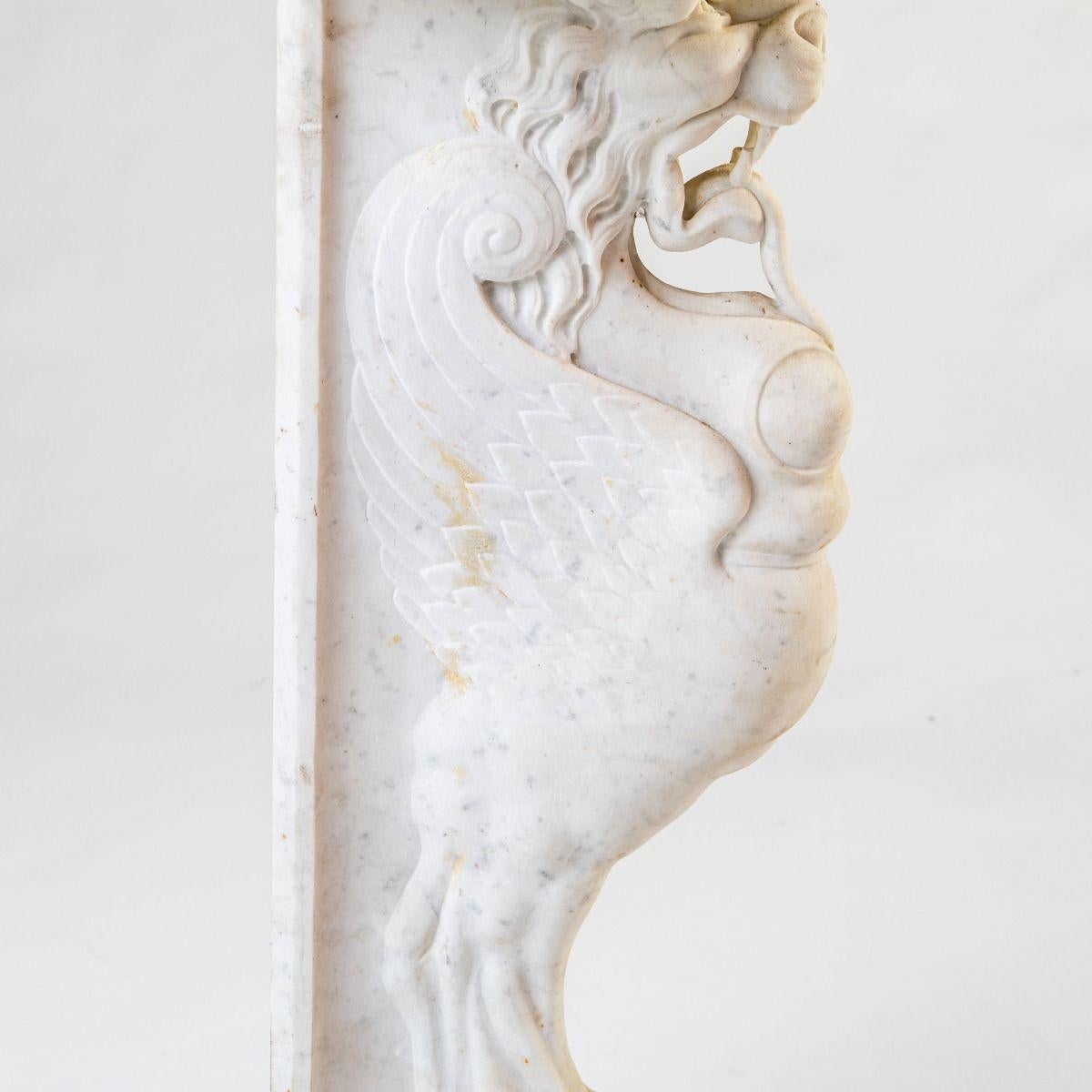 18th Century Italian Baroque Carrara Marble Basin with Sphinx Pedestal For Sale 1