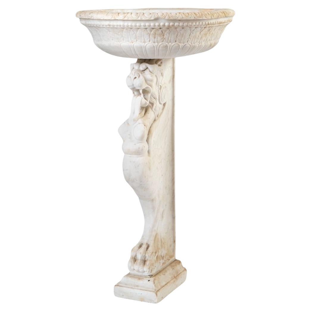 18th Century Italian Baroque Carrara Marble Basin with Sphinx Pedestal For Sale
