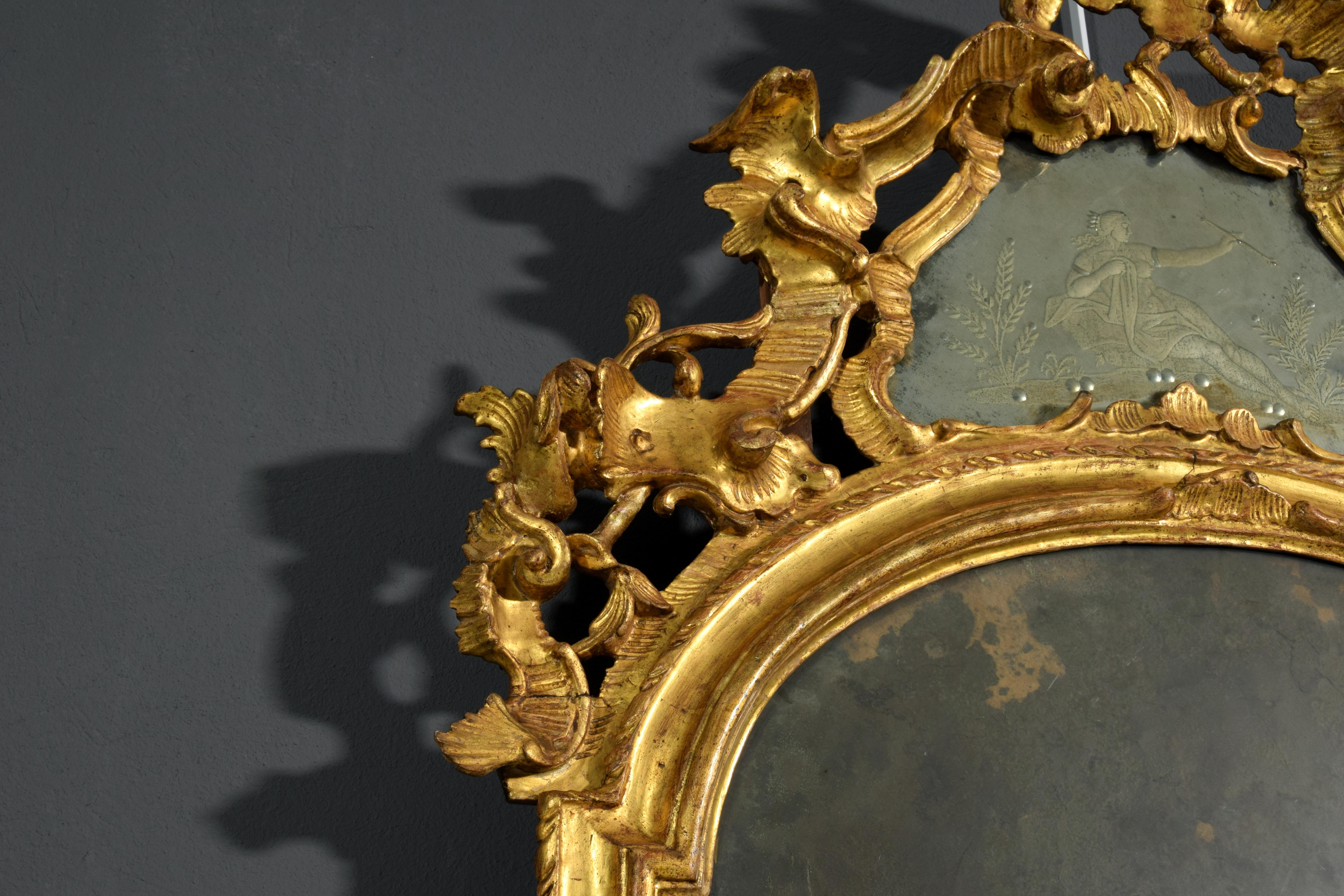 Miroir baroque italien du XVIIIe siècle en bois sculpté et doré en vente 9