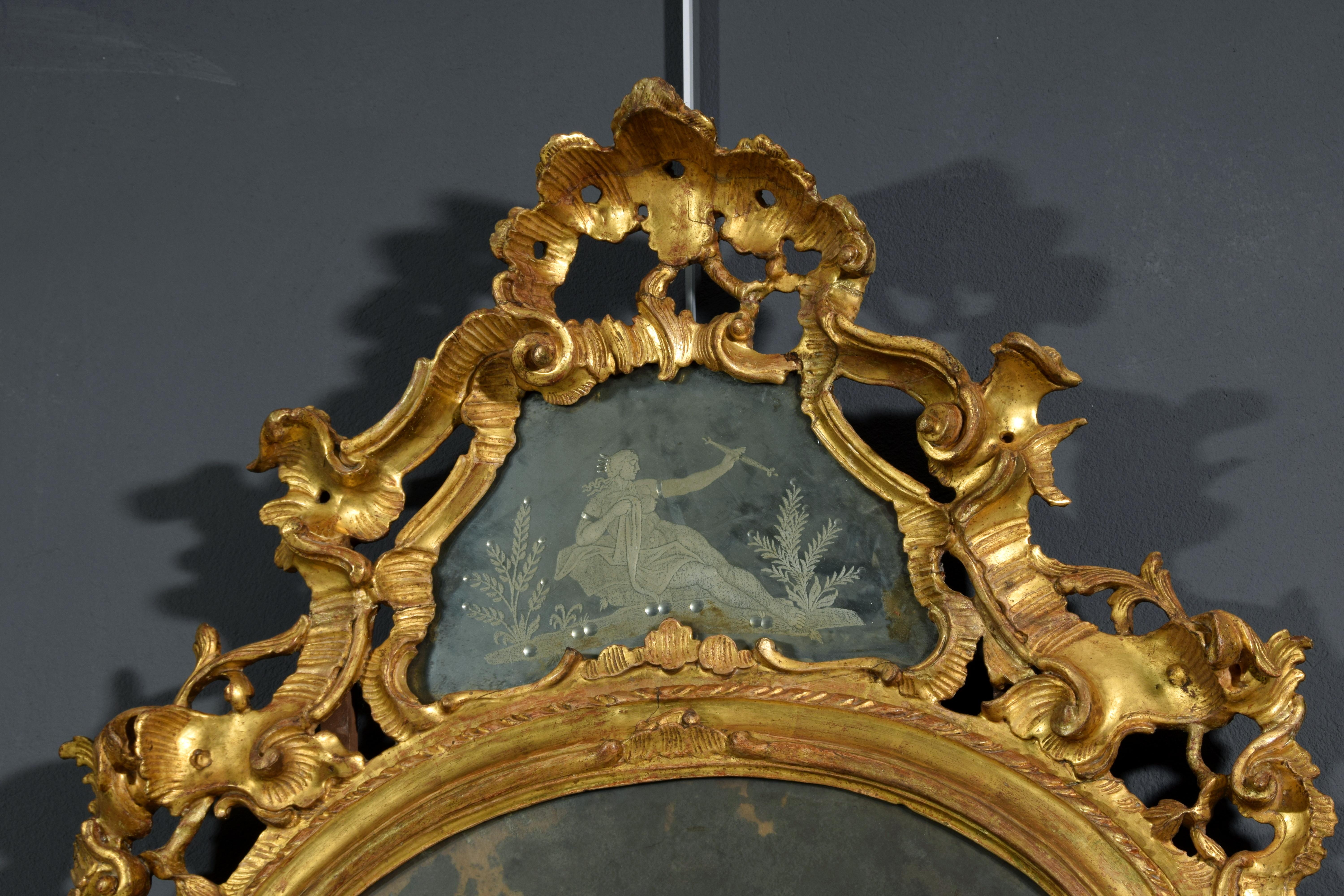 Miroir baroque italien du XVIIIe siècle en bois sculpté et doré en vente 14