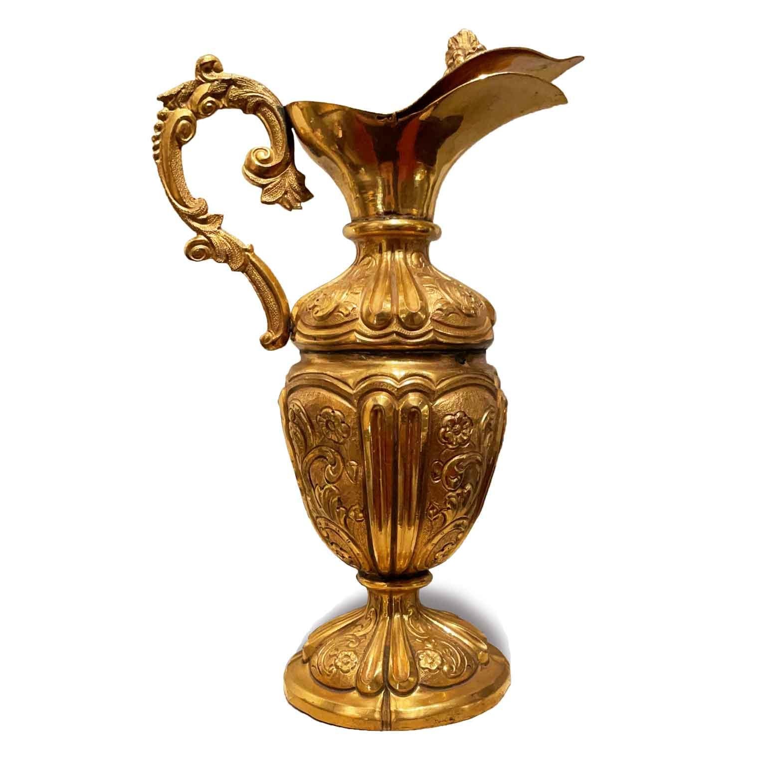 18th Century Italian Baroque Gilded Ewer Repoussé Copper Liturgical Pitcher For Sale 8