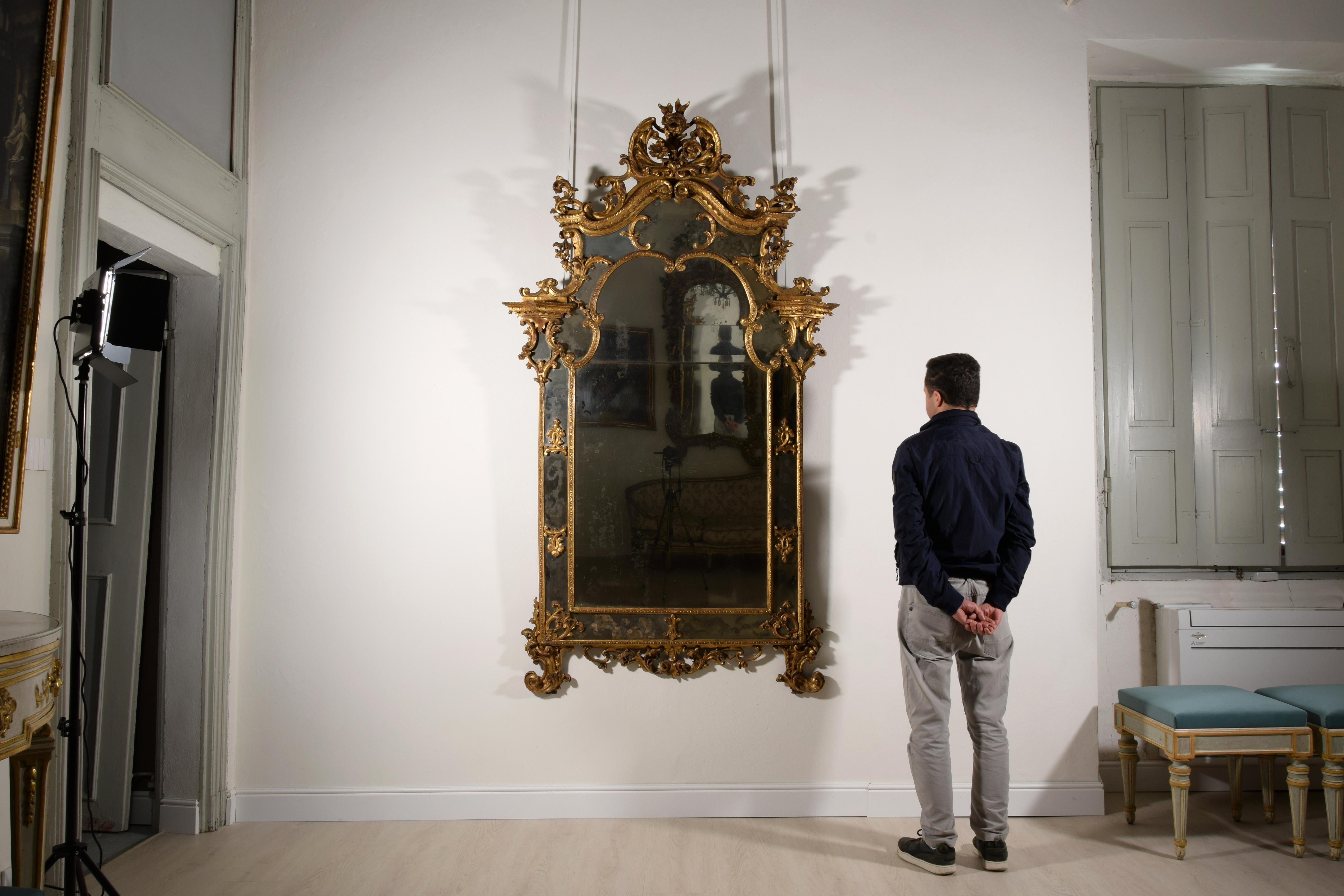 18th Century, Italian Baroque Gitlwood Mirror 4