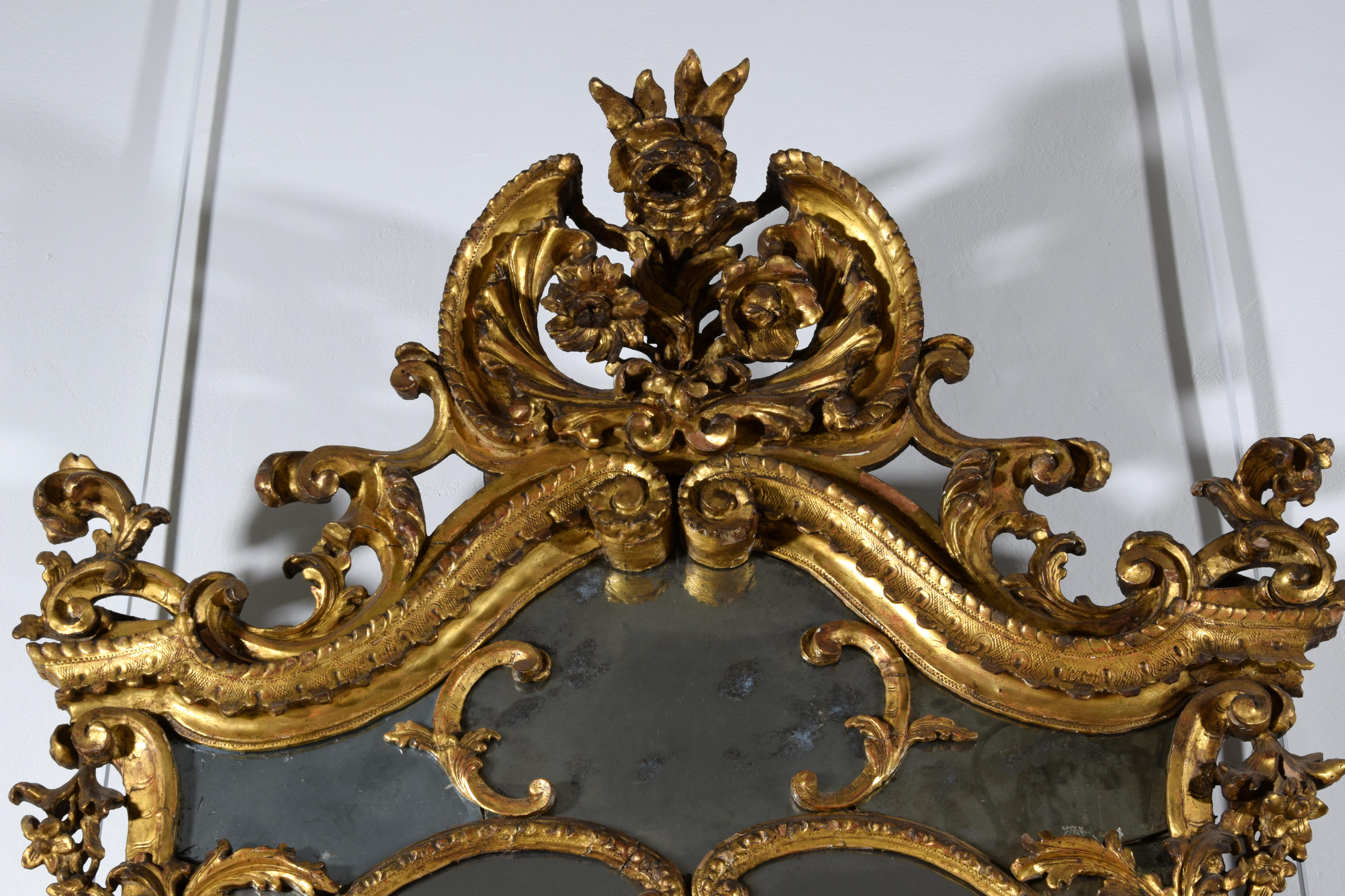 18th Century, Italian Baroque Gitlwood Mirror 13