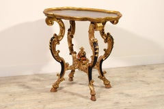 XVIIIe siècle, Table centrale en bois laqué de style baroque italien