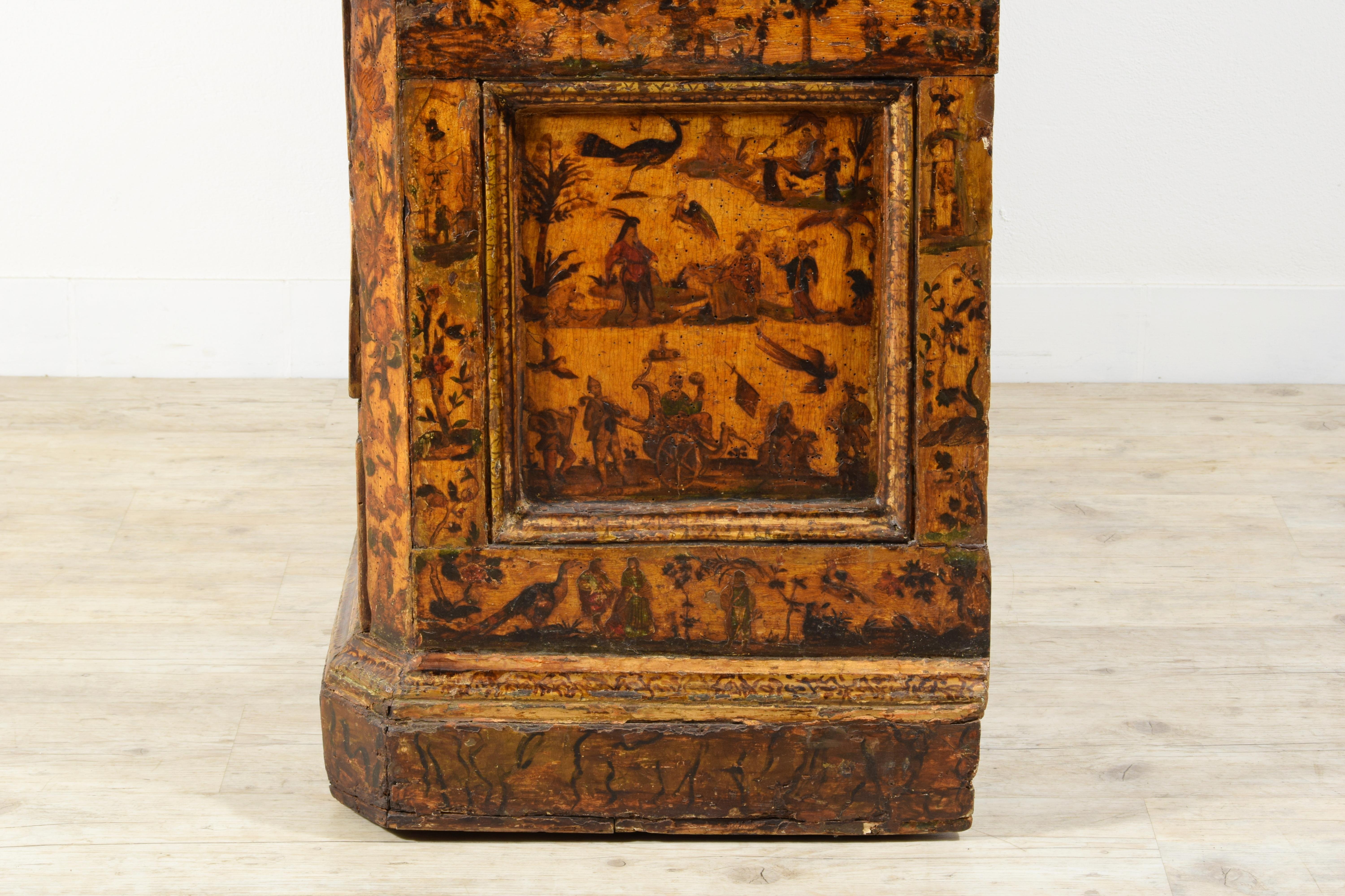 18th Century, Italian Baroque Lacquered Wood Chest of Drawers 8