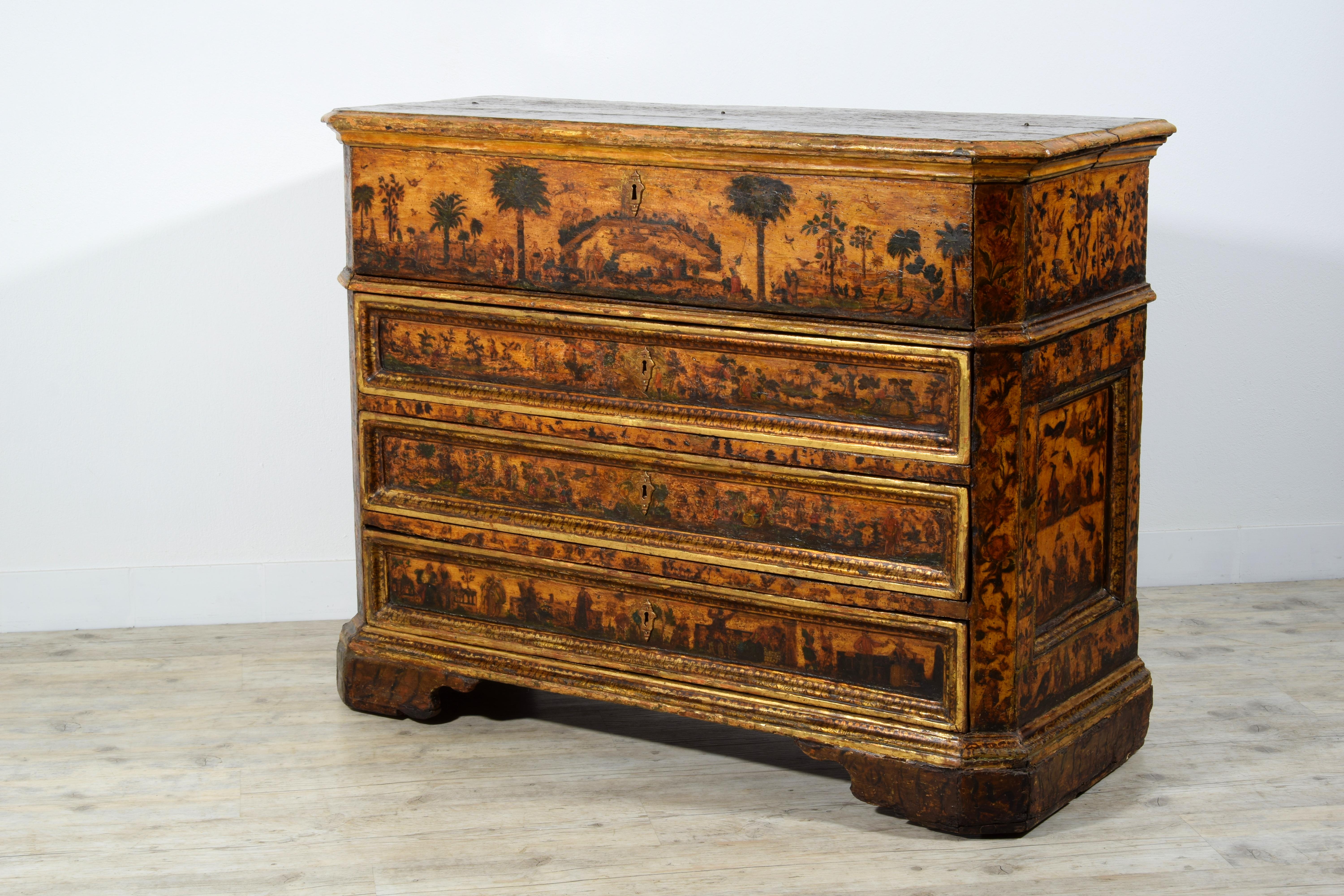 18th Century, Italian Baroque Lacquered Wood Chest of Drawers 3
