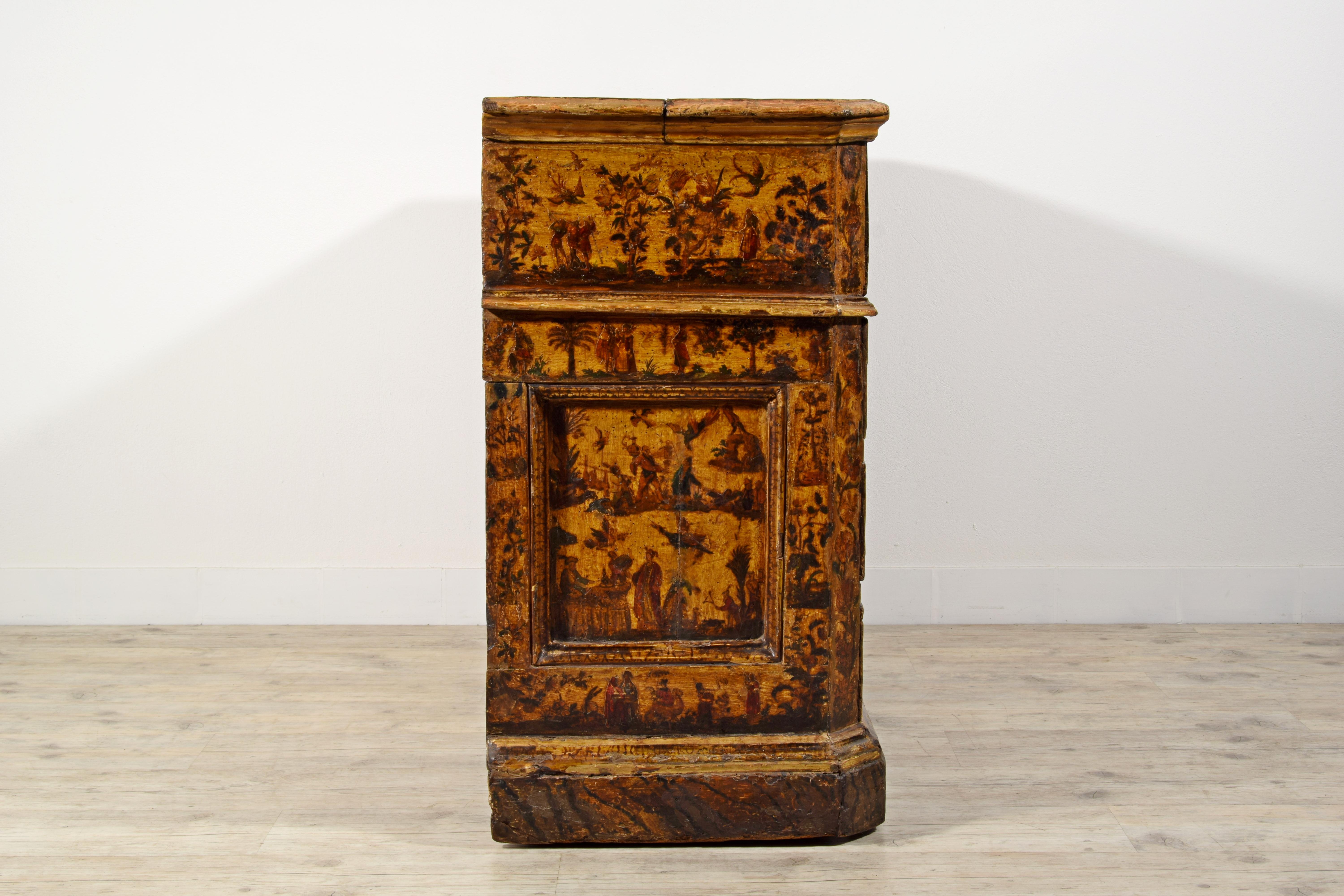 18th Century, Italian Baroque Lacquered Wood Chest of Drawers 6