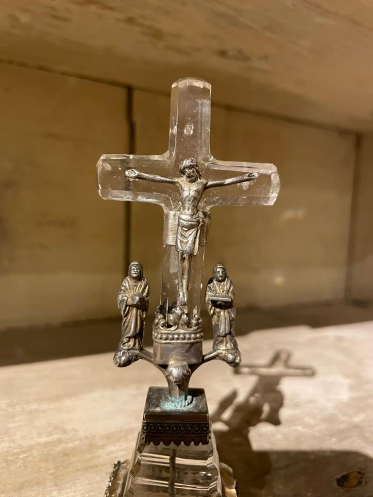 Hand-Carved 18th Century Italian Baroque Silver and Rock Crystal Crucifix For Sale