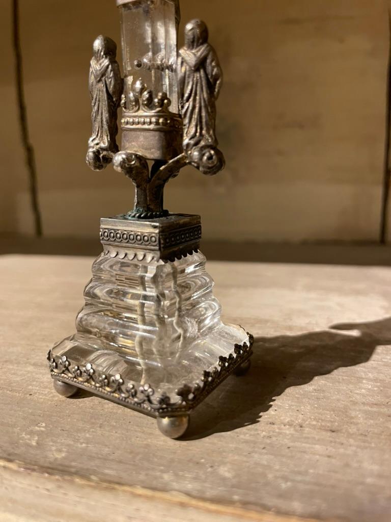 Italienisches Barockkreuzfix aus Silber und Bergkristall aus dem 18. Jahrhundert im Angebot 2