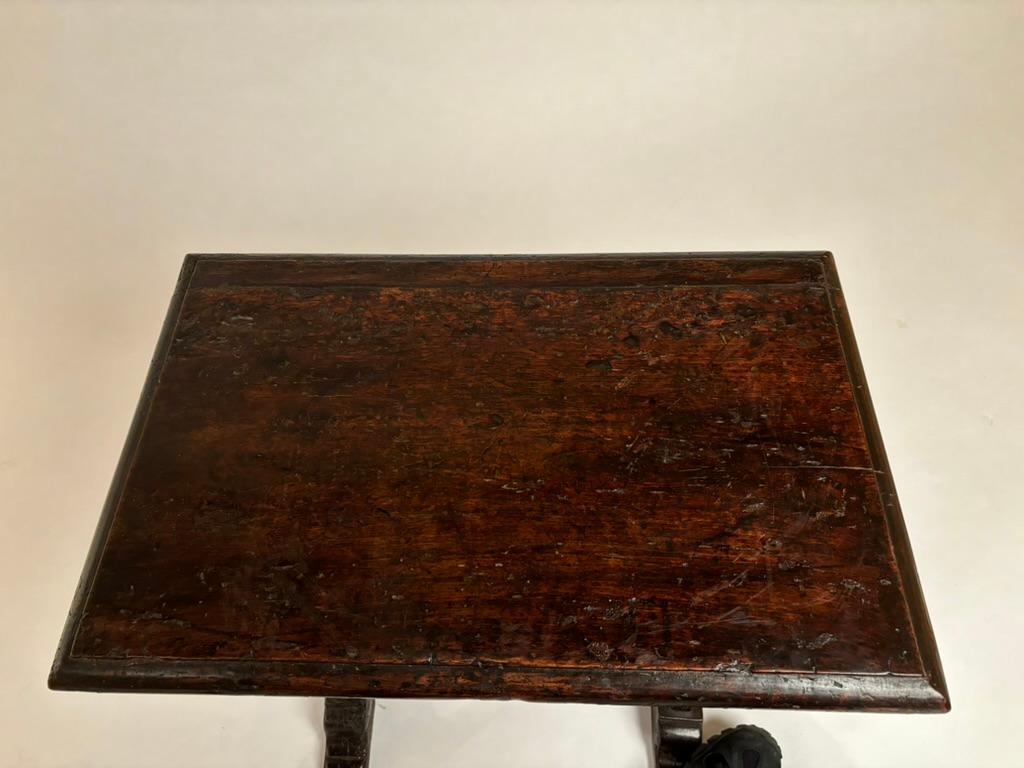 18th Century Italian Baroque Style Walnut Side Table  For Sale 8