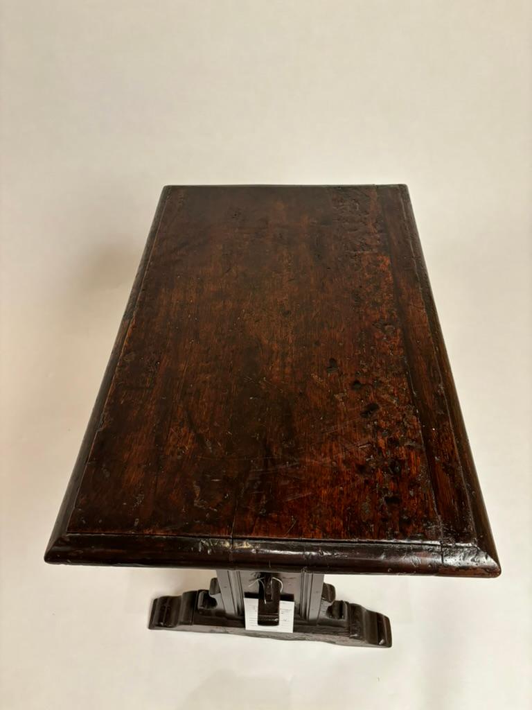 18th Century Italian Baroque Style Walnut Side Table  For Sale 12